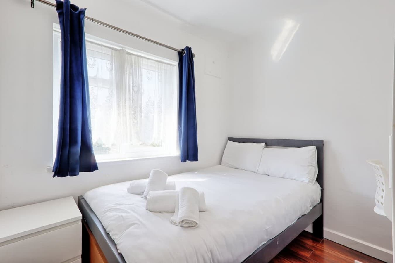 Bedroom 1 – double bed