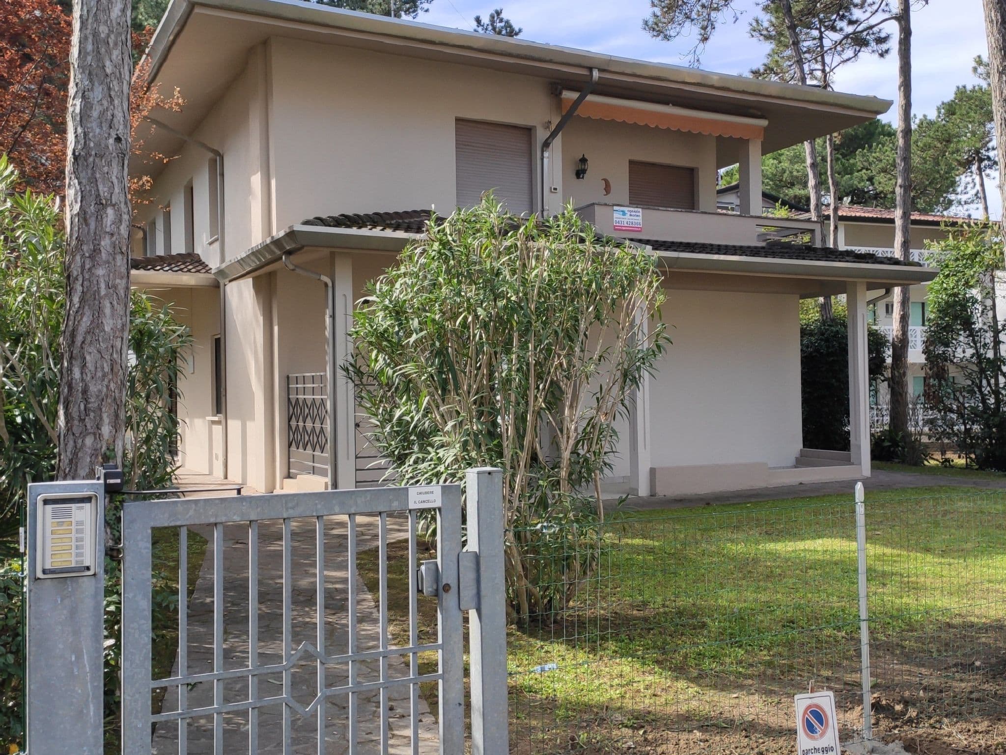 Gallery Image 18