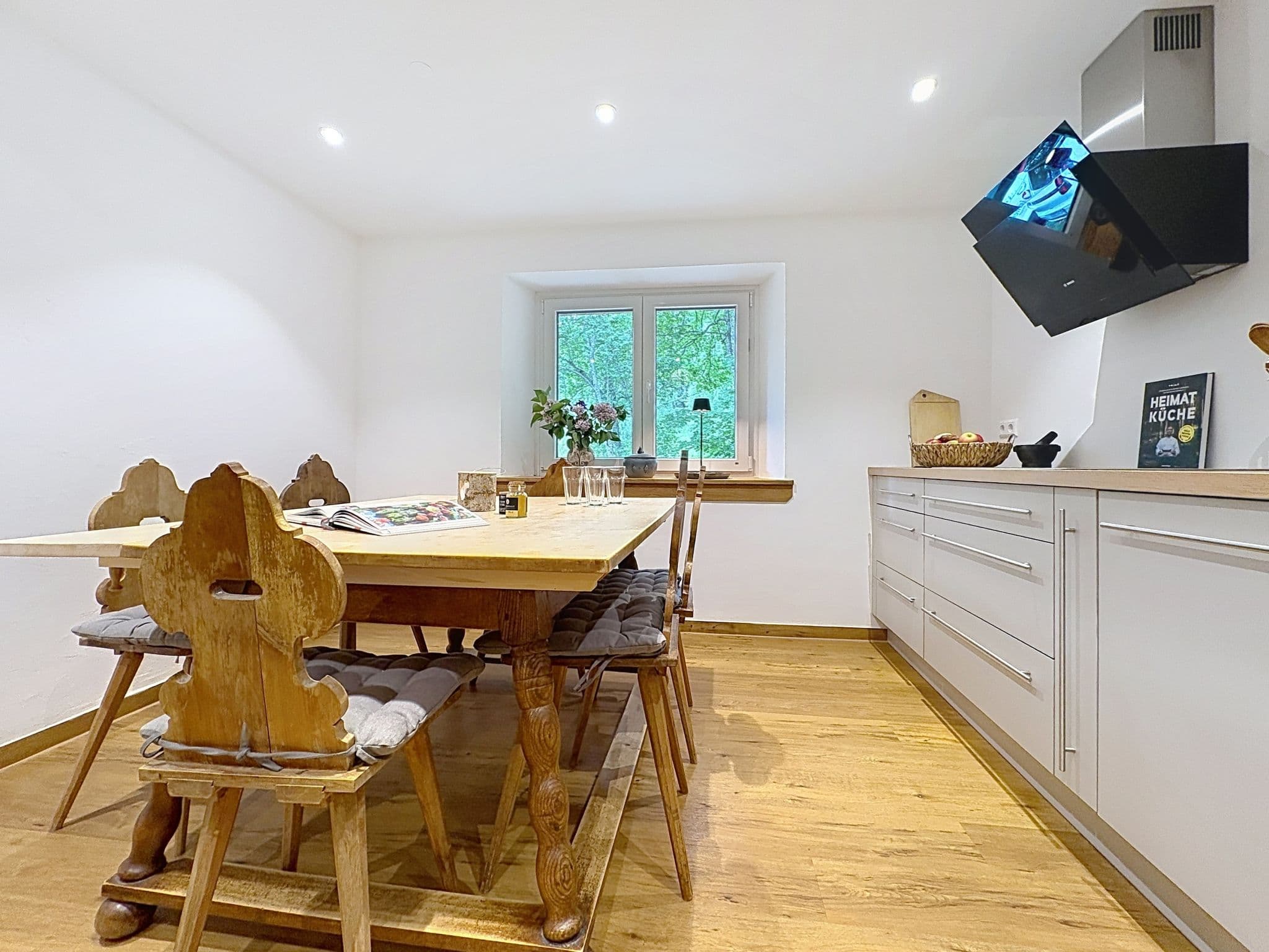 Kitchen / Dining Room