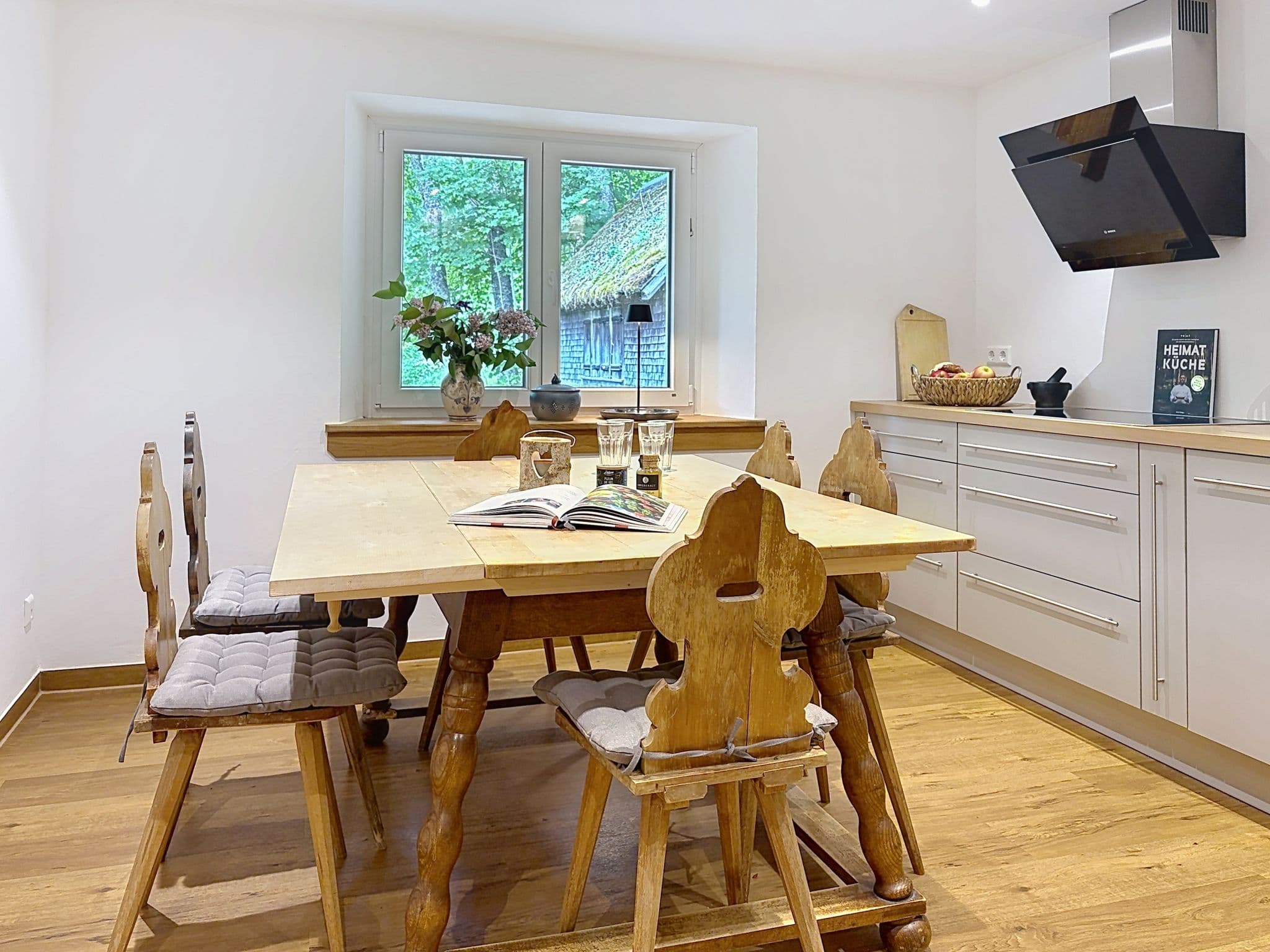 Kitchen / Dining Room