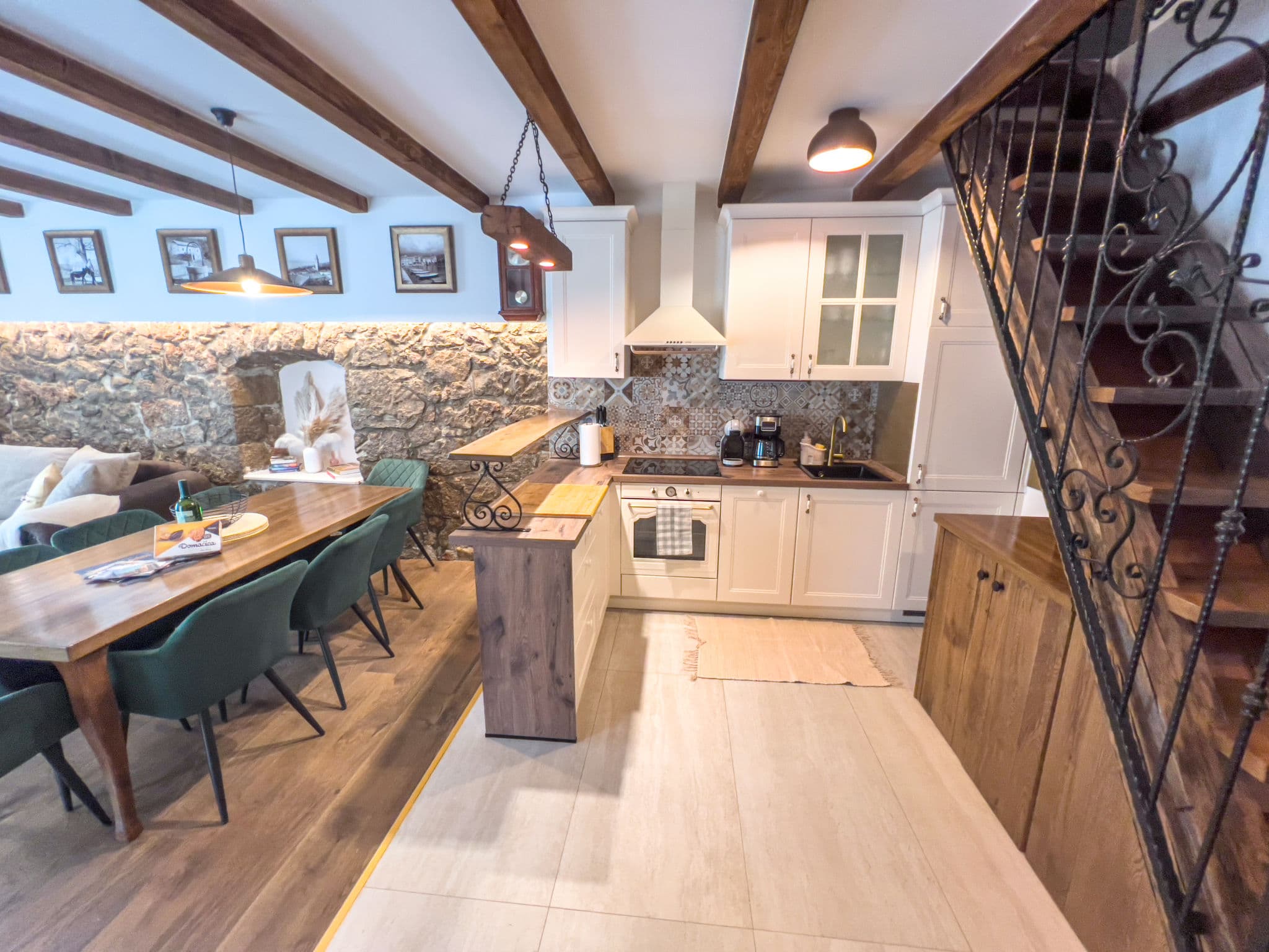 Kitchen / Dining Room