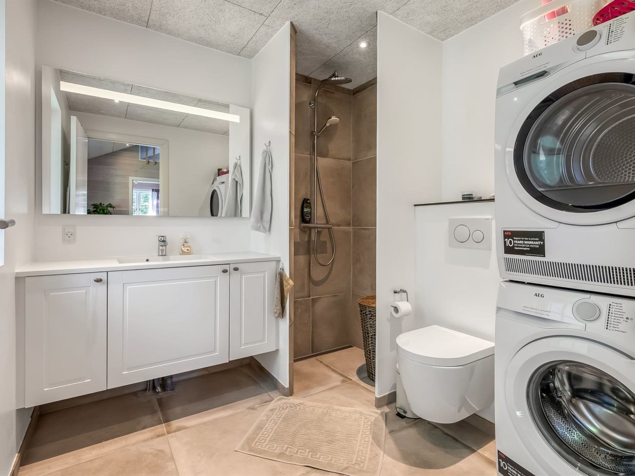 Bathroom / Wellness