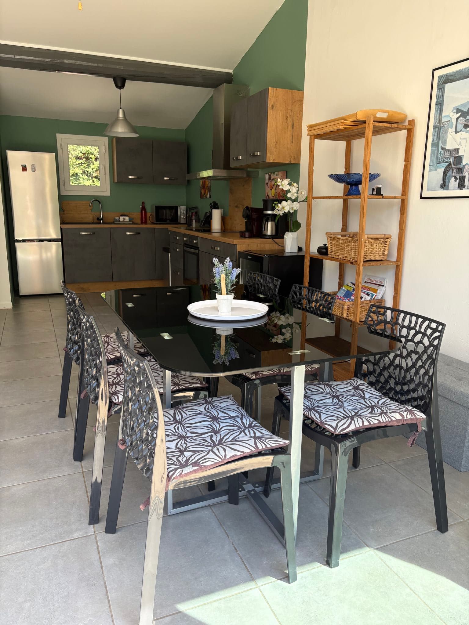 Kitchen / Dining Room