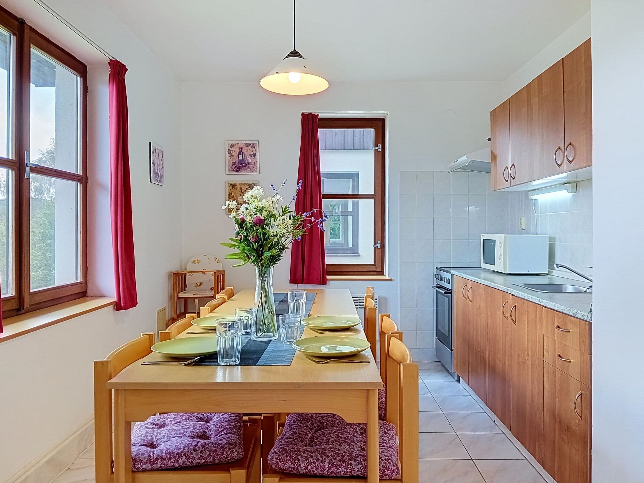 Kitchen / Dining Room