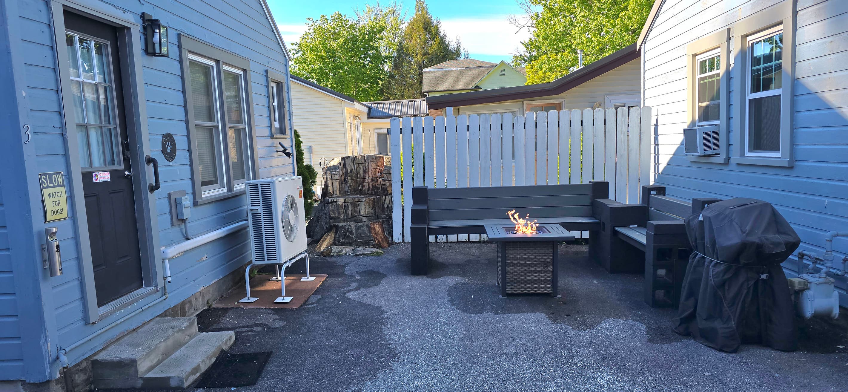 This property includes bench seating for six, along with bench cushions that are stored inside the cottage. We kindly ask that you bring the cushions indoors each night to keep them in good condition.

You’ll also have access to a gas fire pit and gas gril