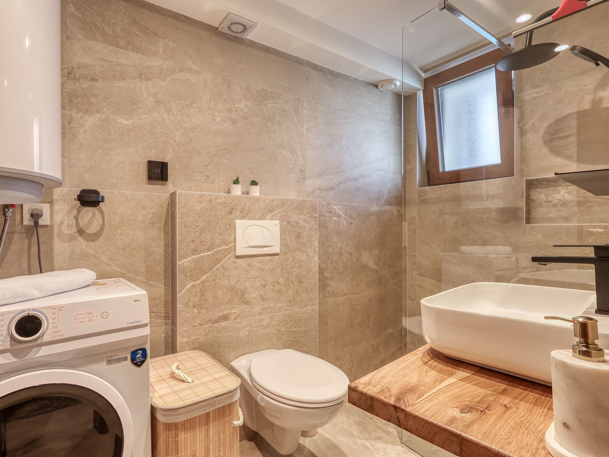 Bathroom / Wellness