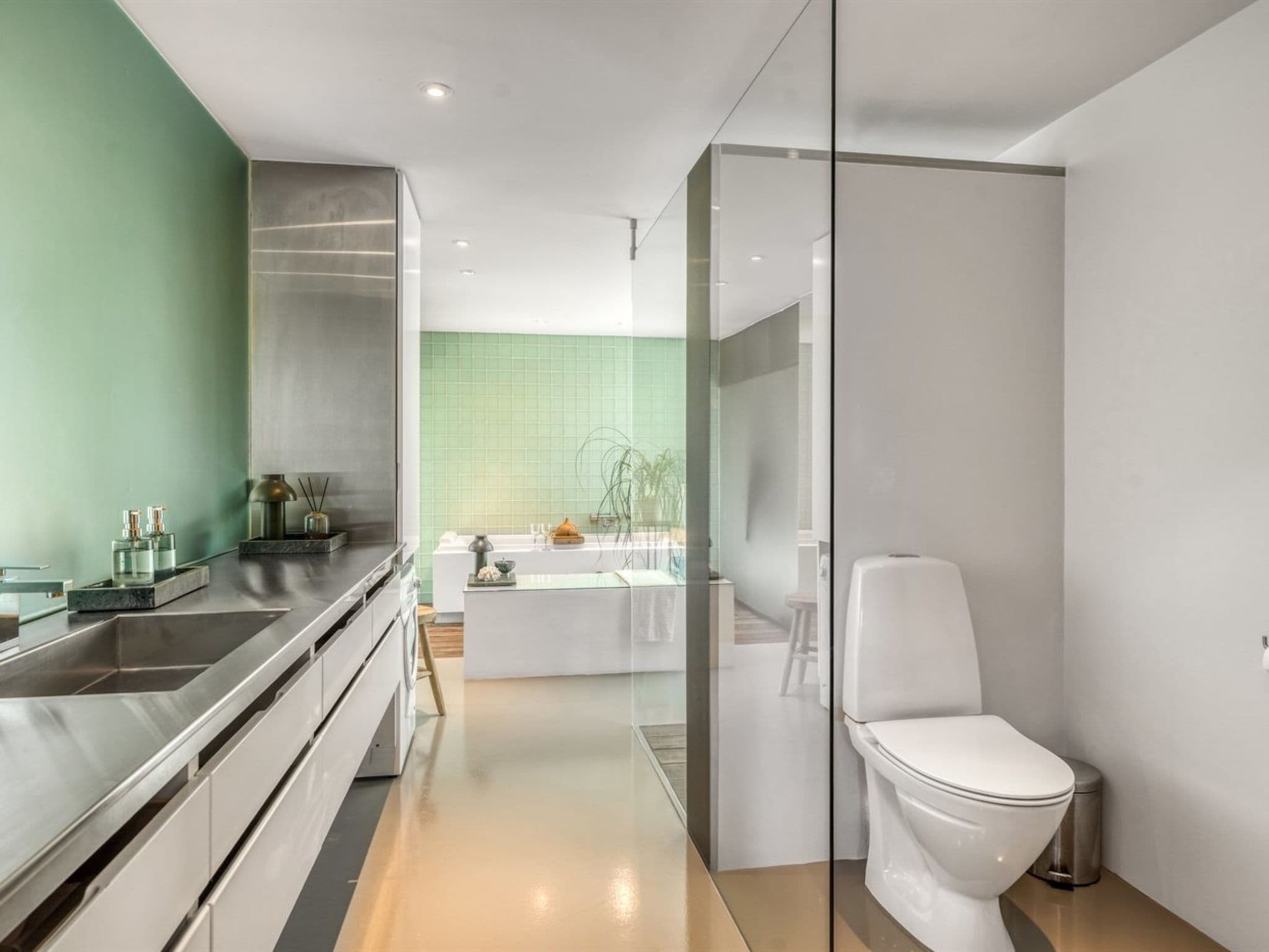 Bathroom / Wellness