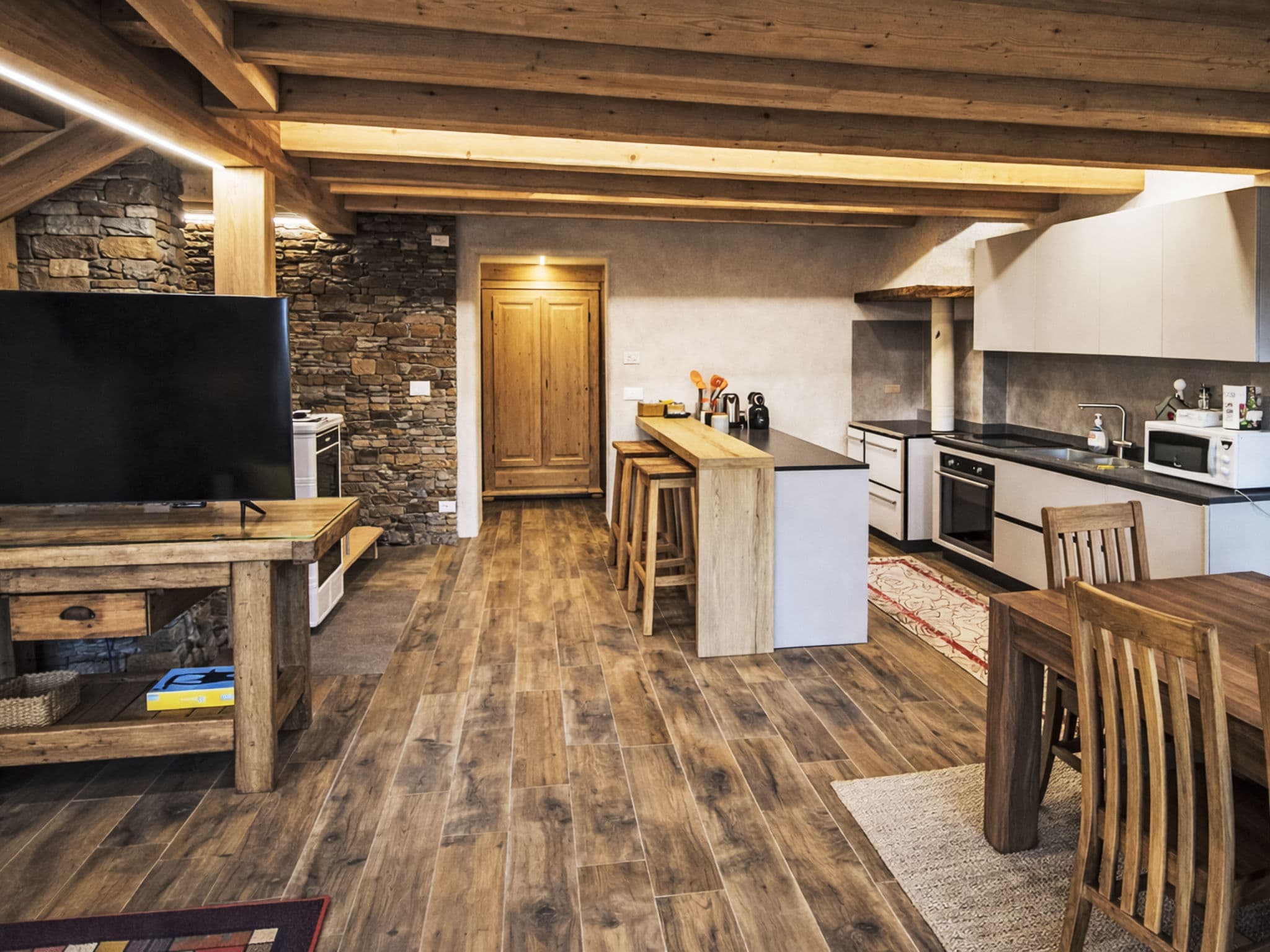 Kitchen / Dining Room