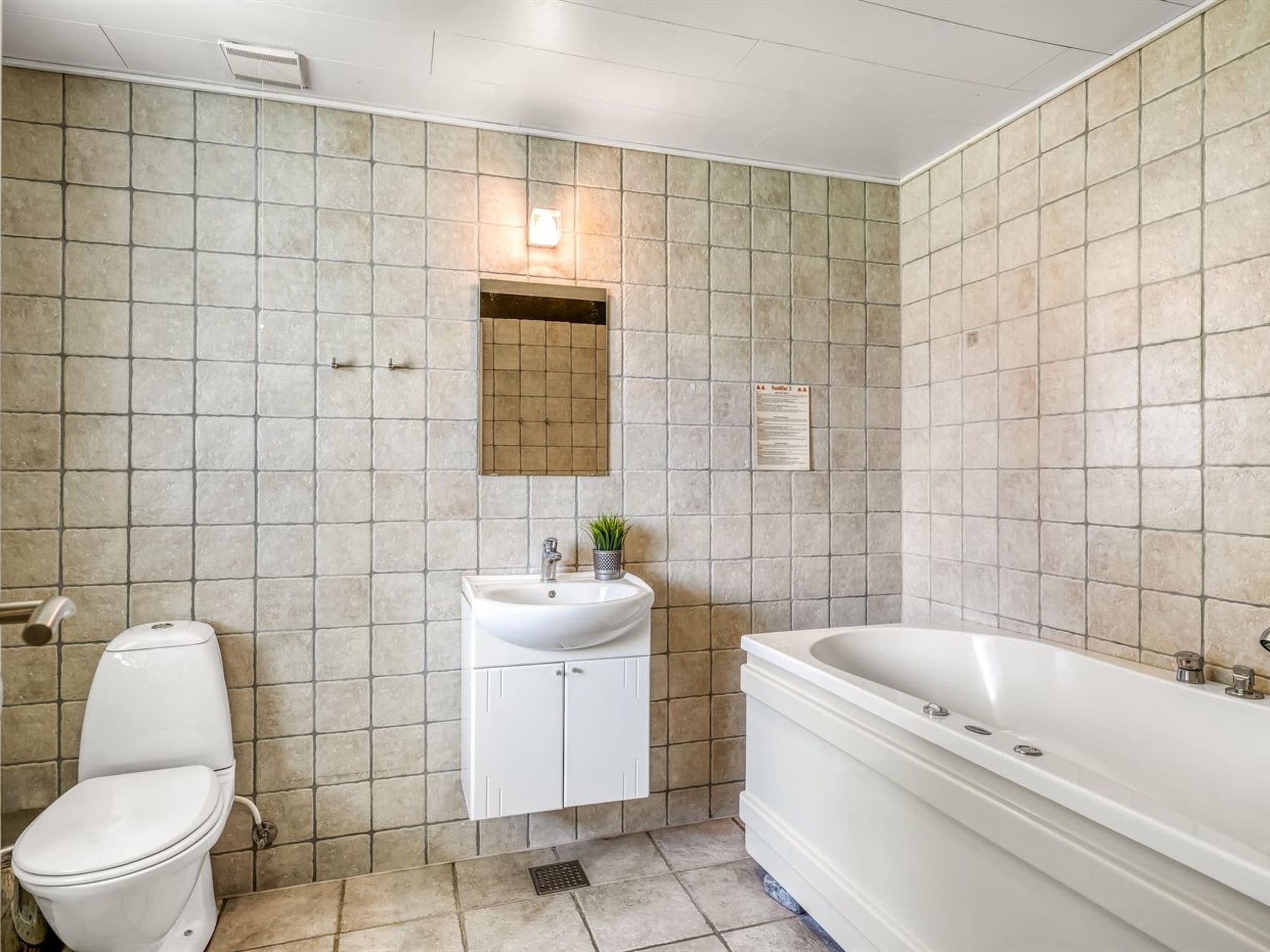 Bathroom / Wellness