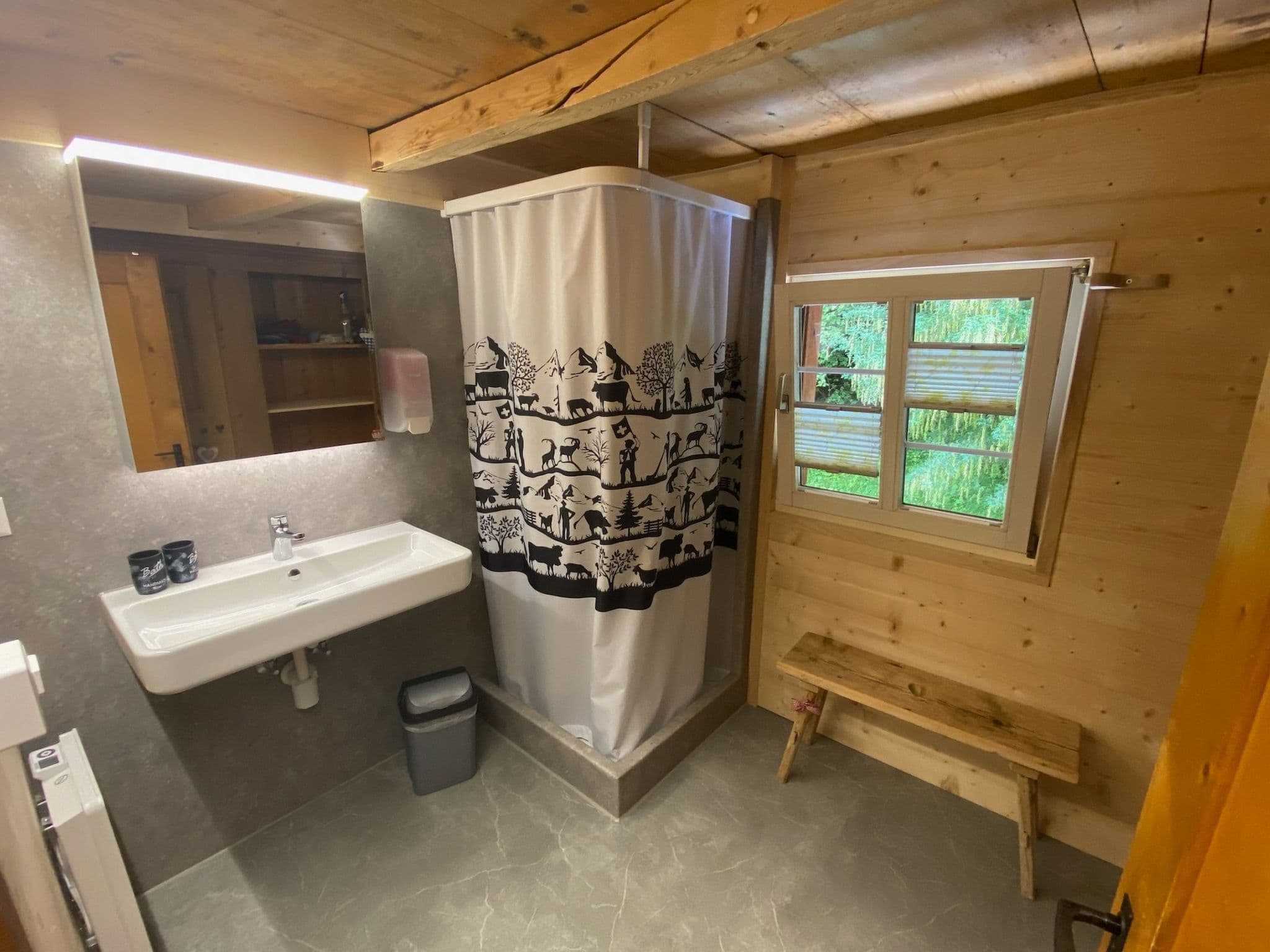Bathroom / Wellness