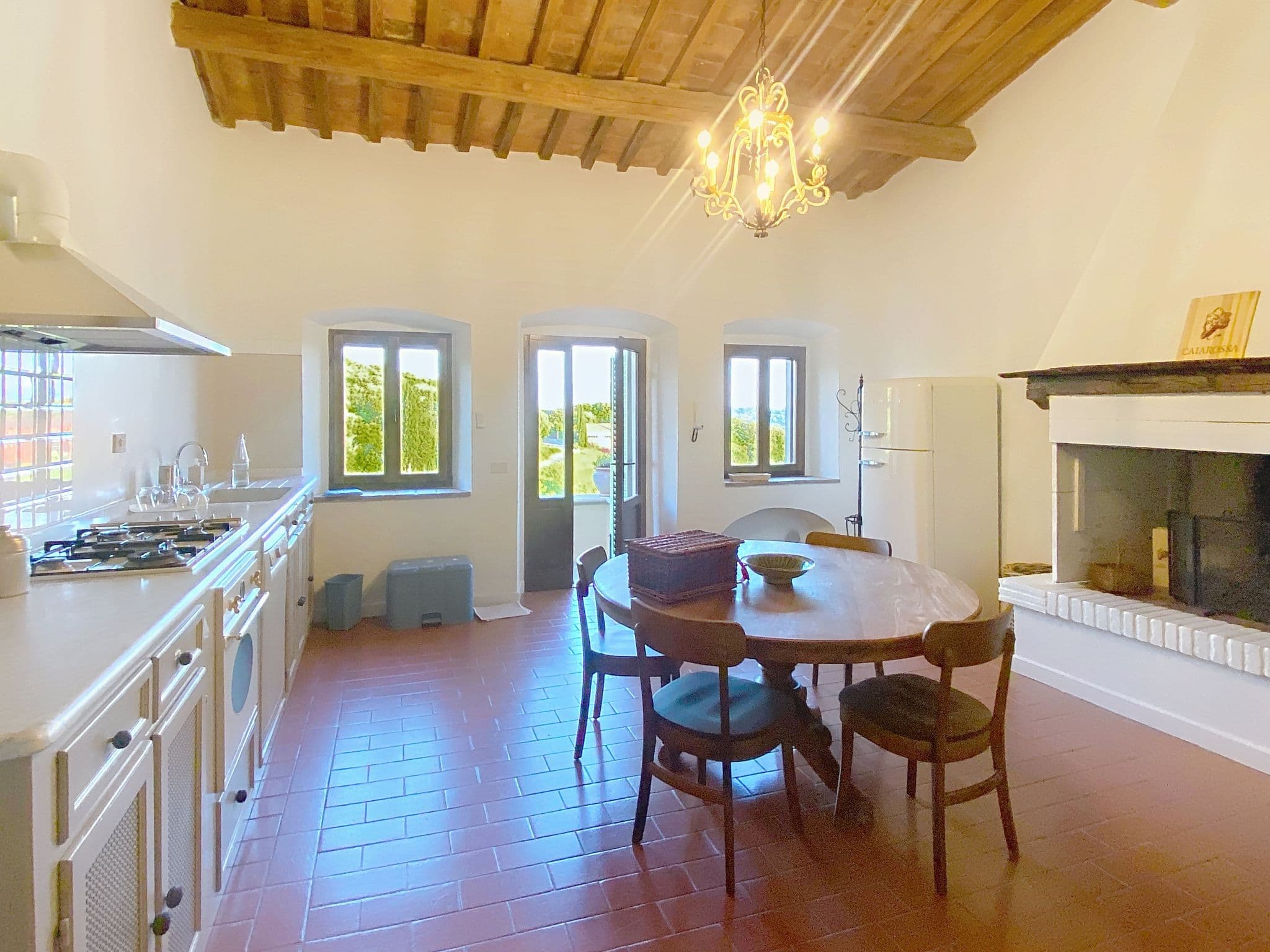 Kitchen / Dining Room