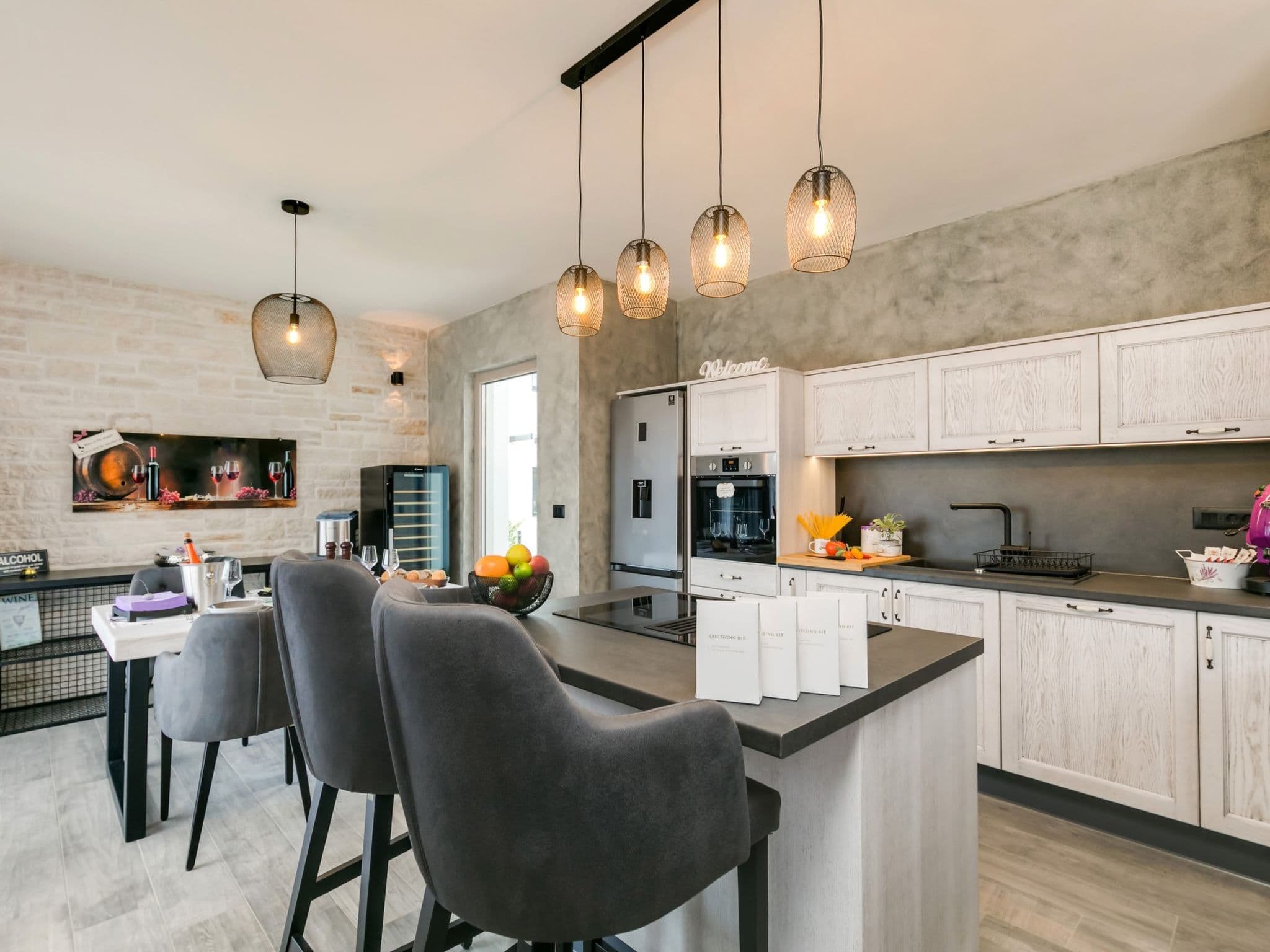 Kitchen / Dining Room