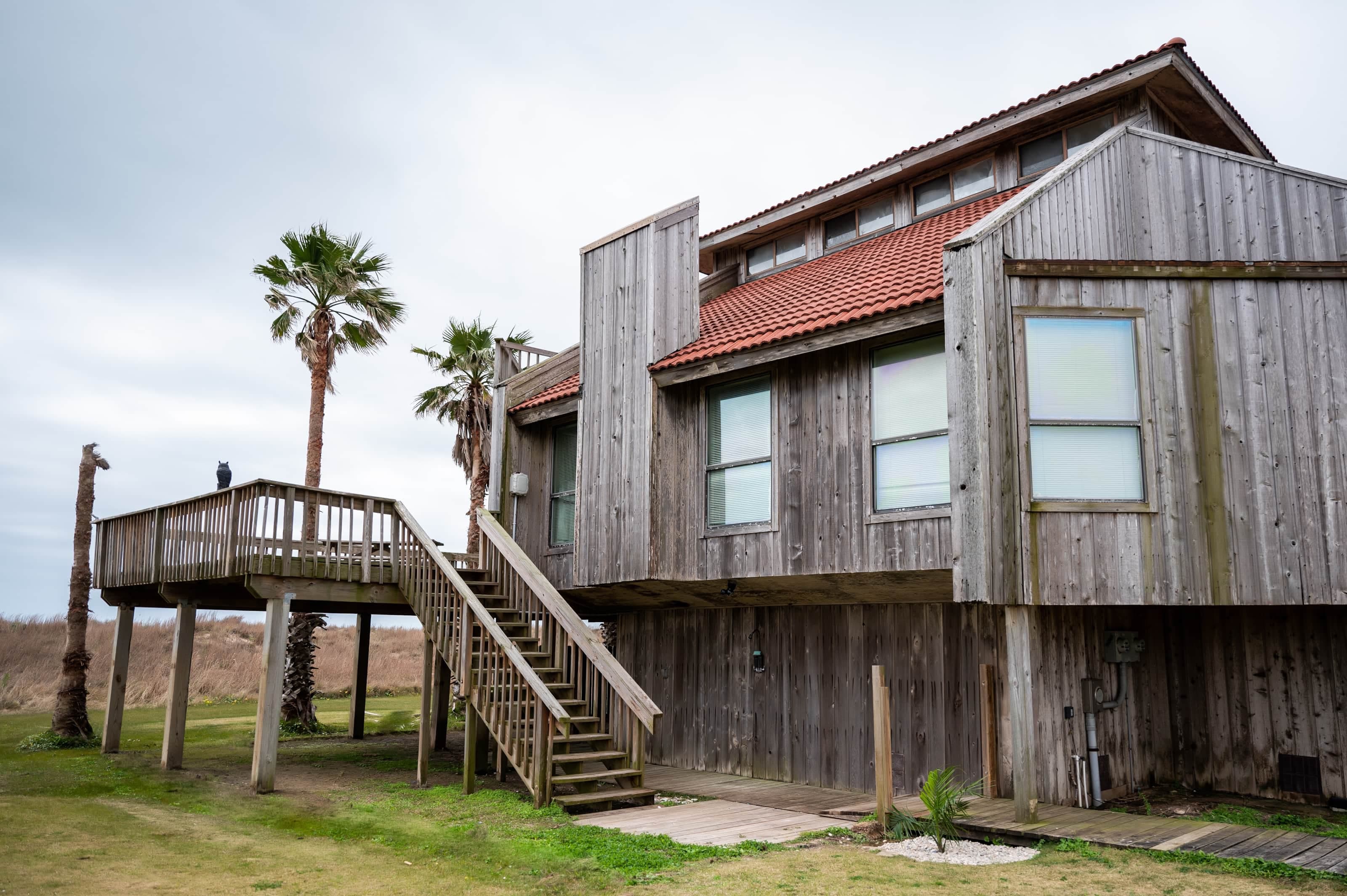 Open Bottom floor with outdoor shower Matagorda Beach Rental (Chimney Has Been Removed)
