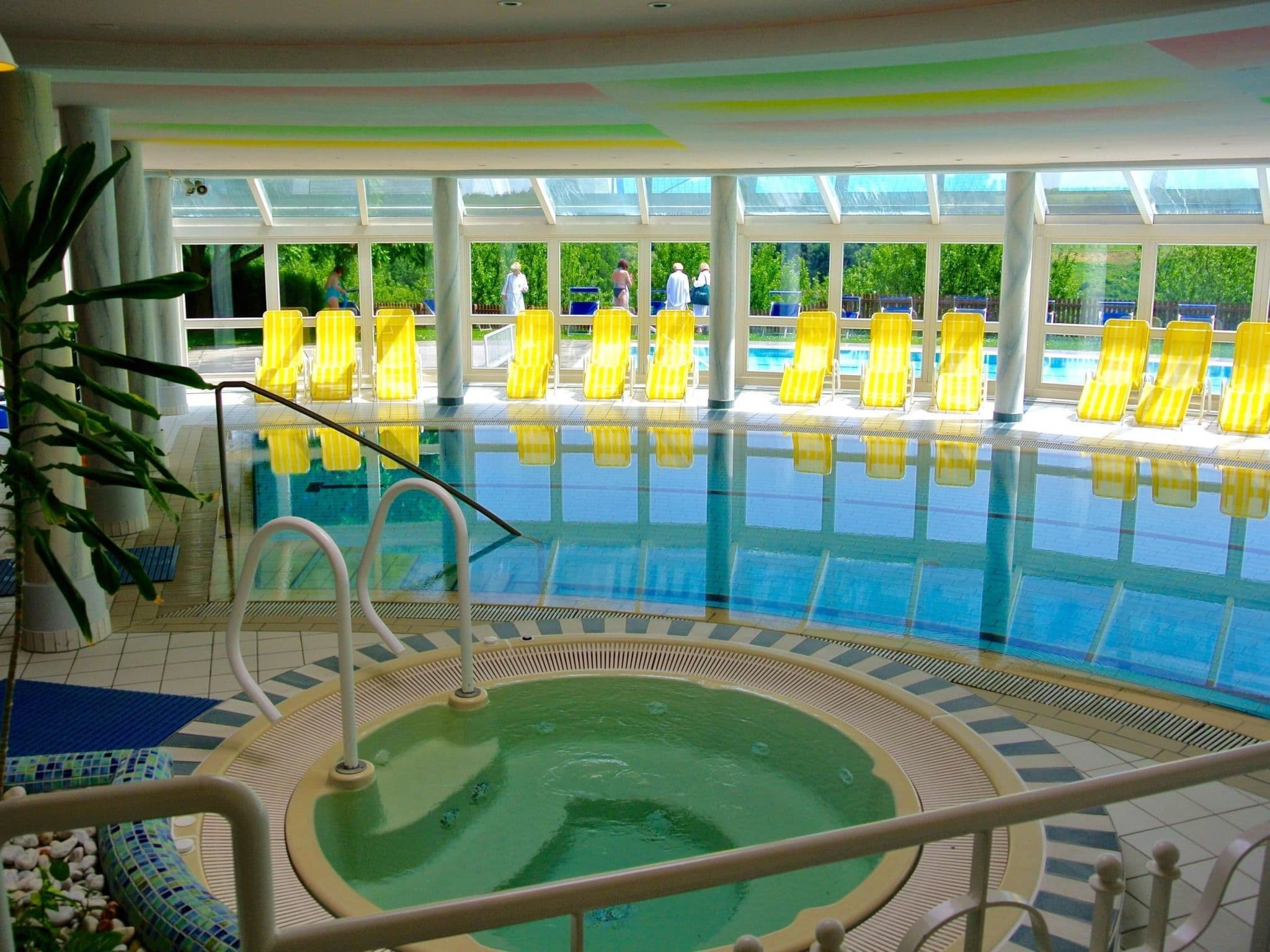 Pool Indoor
