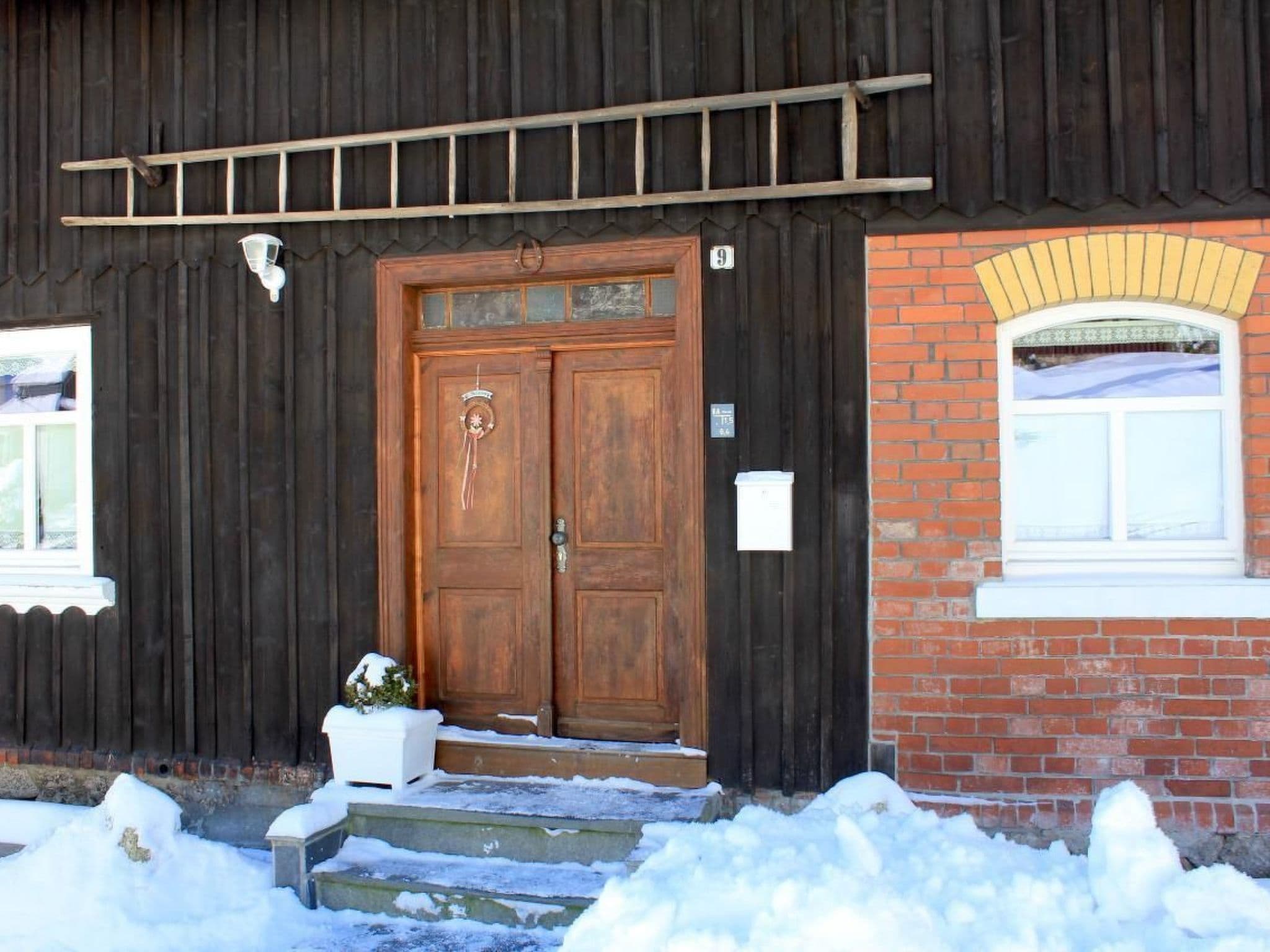 Gallery Image 19