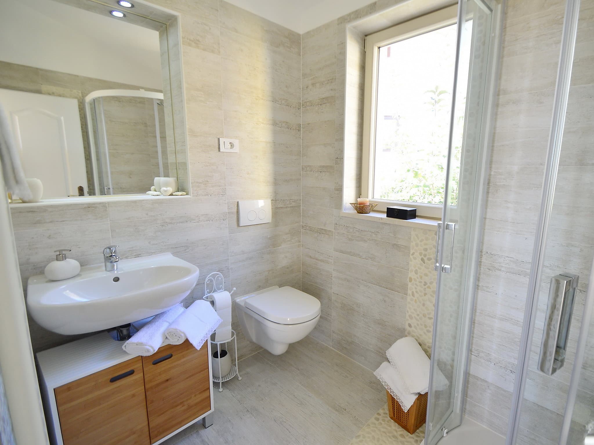 Bathroom / Wellness
