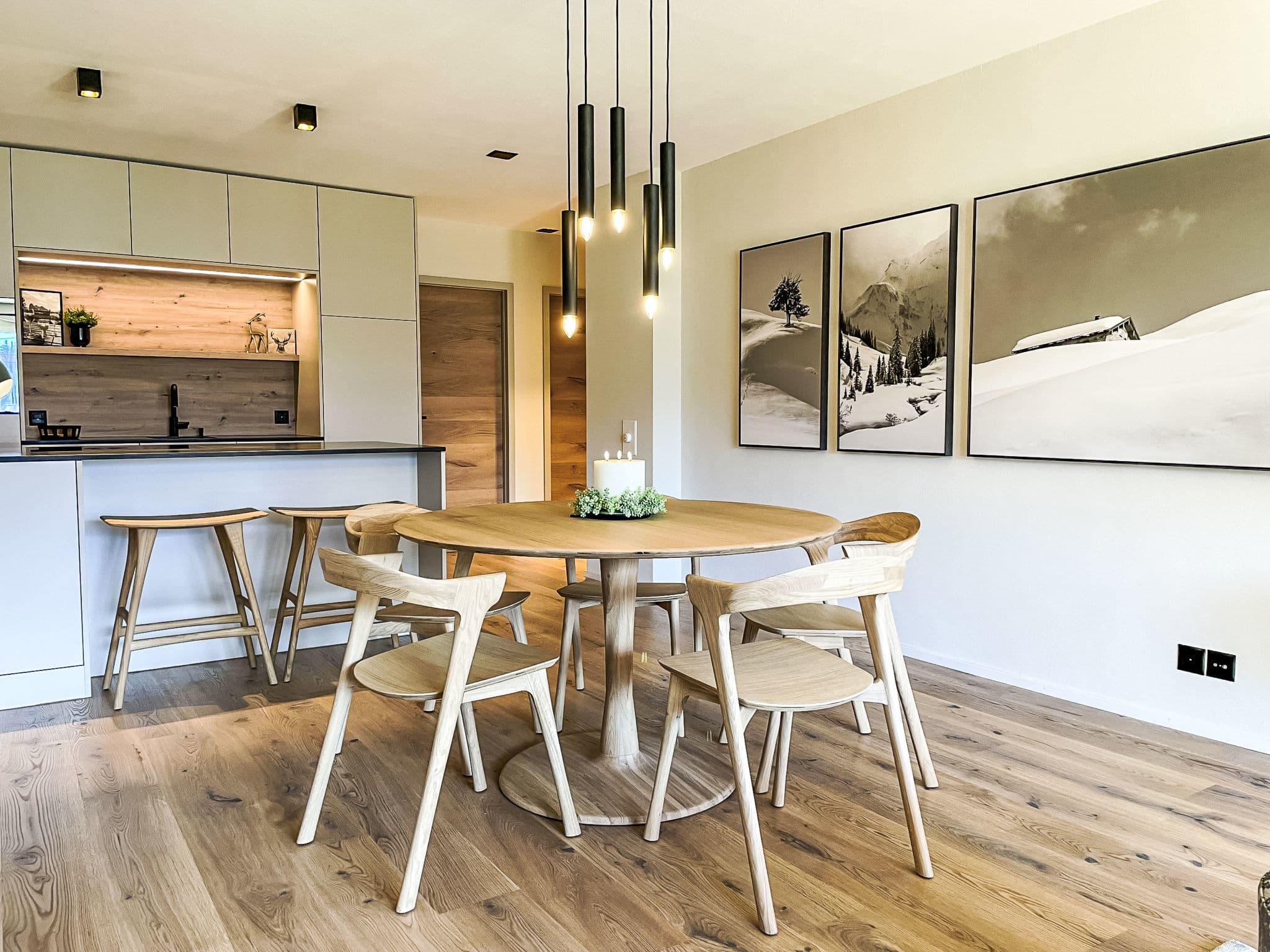 Kitchen / Dining Room