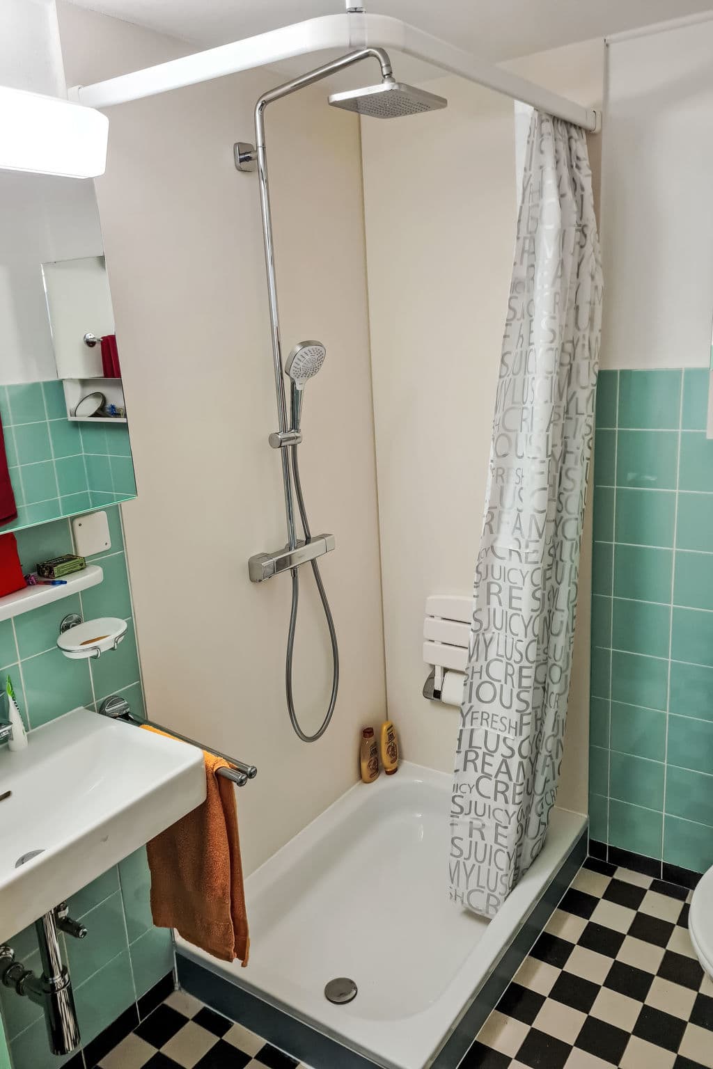 Bathroom / Wellness