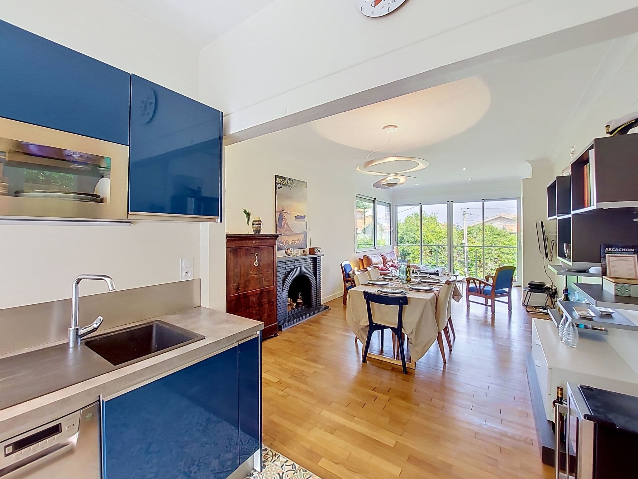 Kitchen / Dining Room