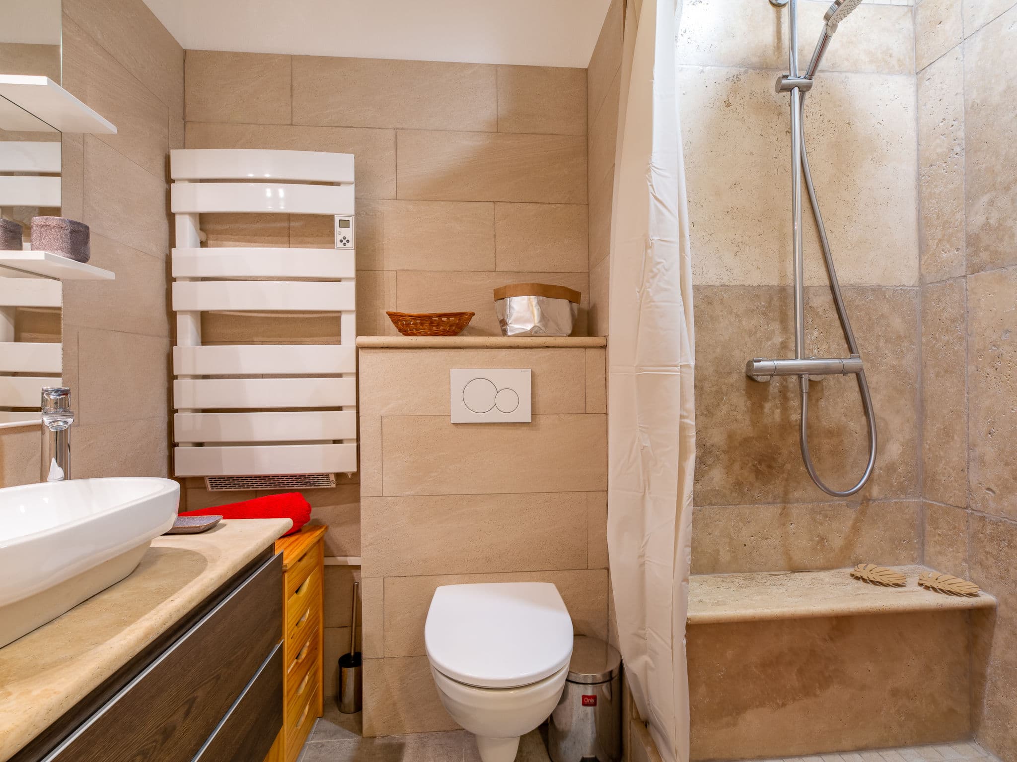 Bathroom / Wellness