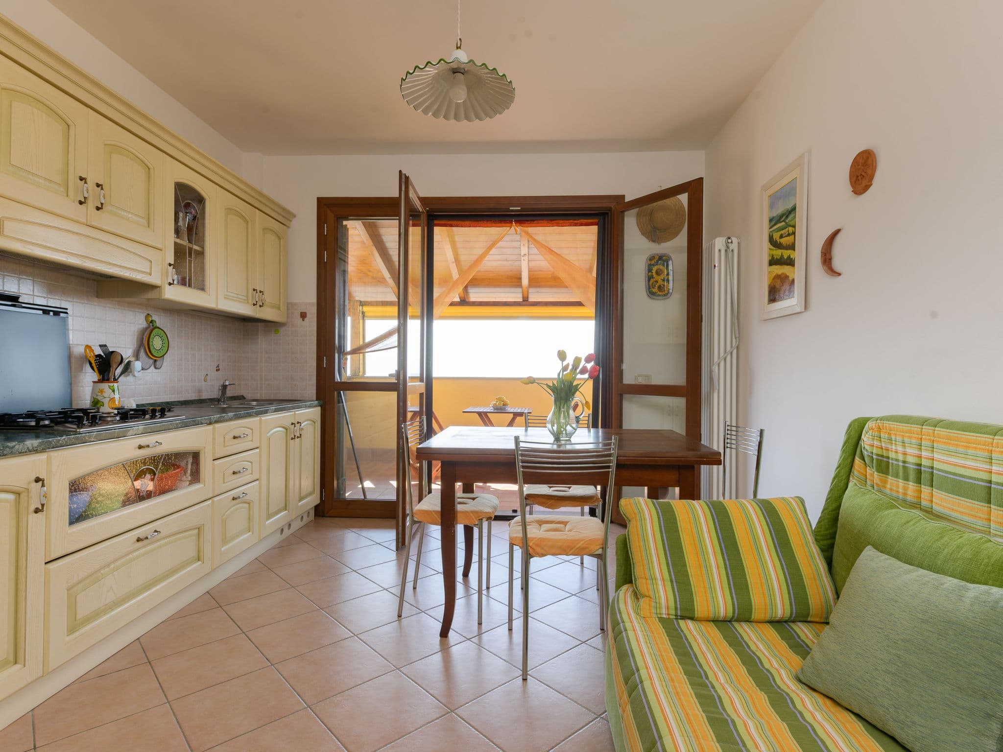 Kitchen / Dining Room