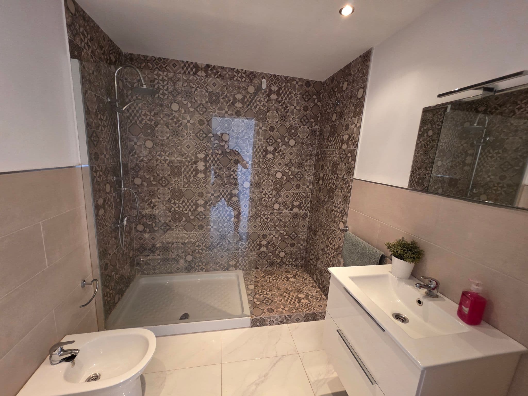Bathroom / Wellness