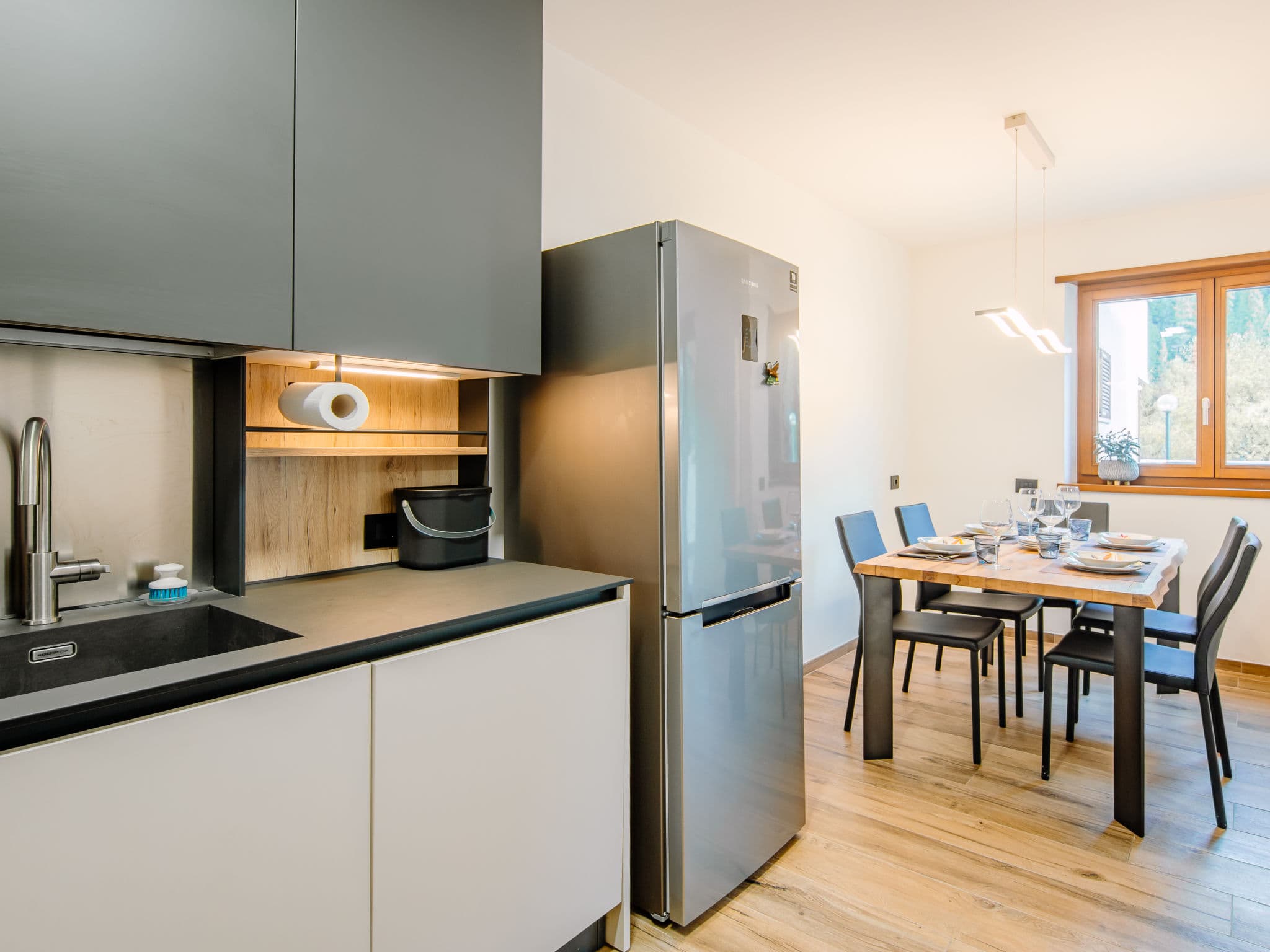 Kitchen / Dining Room