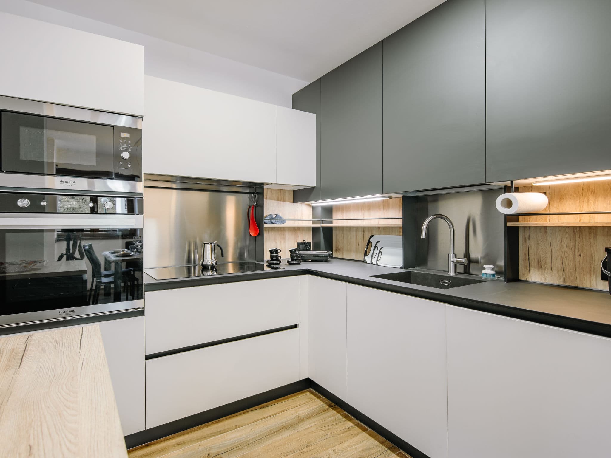 Kitchen / Dining Room