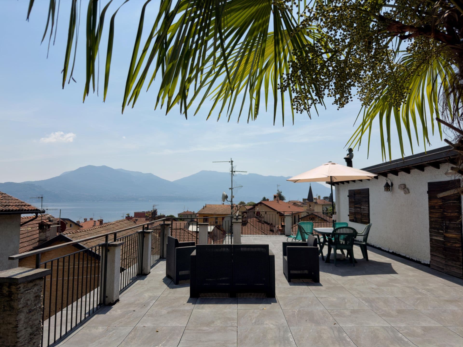 Terrasse Seeblick Franziskas Place Ferien Wohnung Cannero Riviera