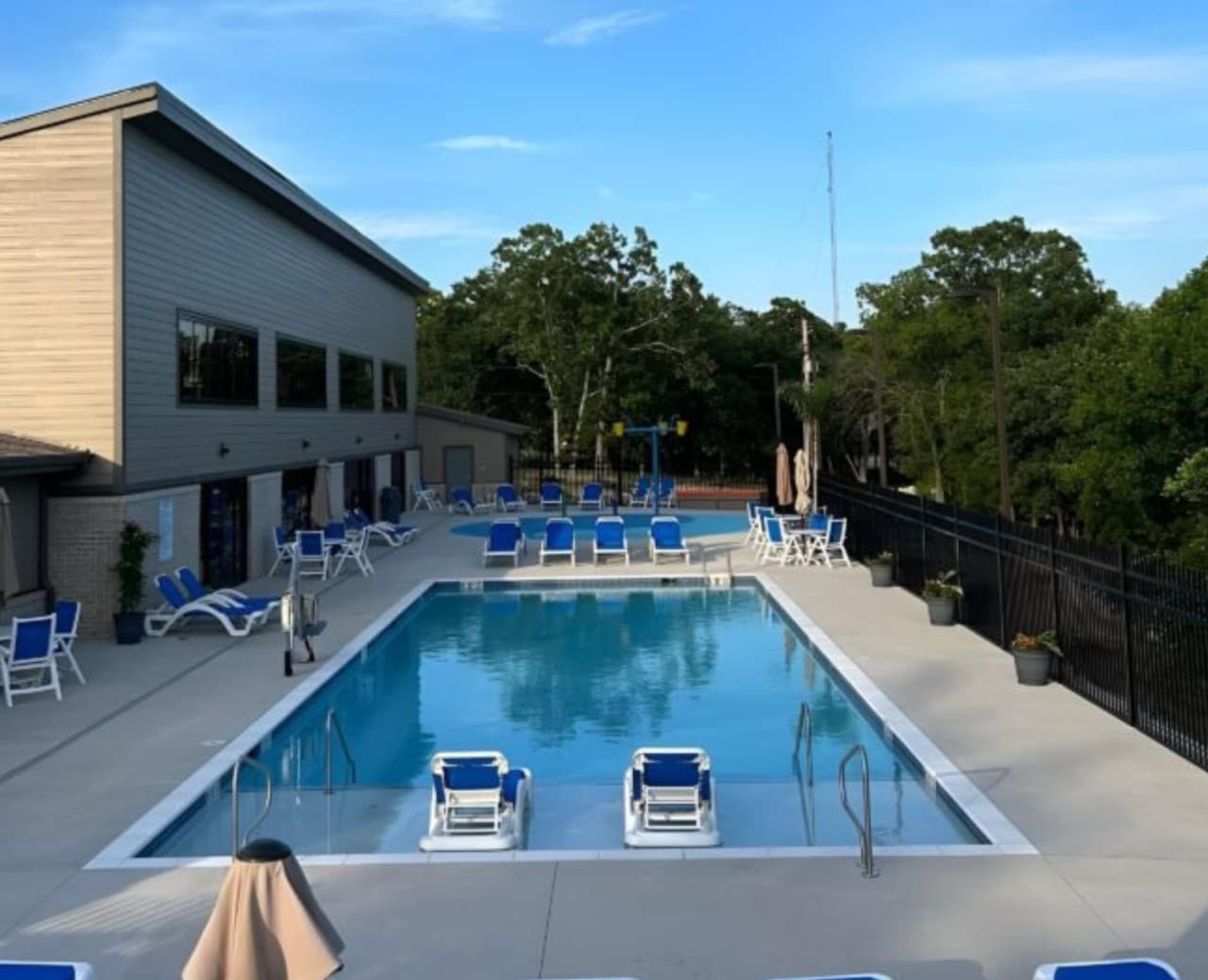 aquaticcenter3.png