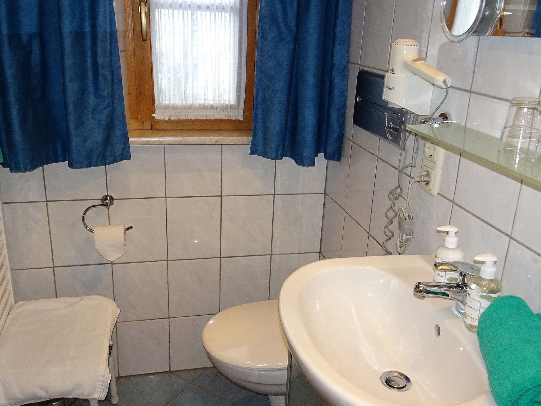 Gallery Image 15