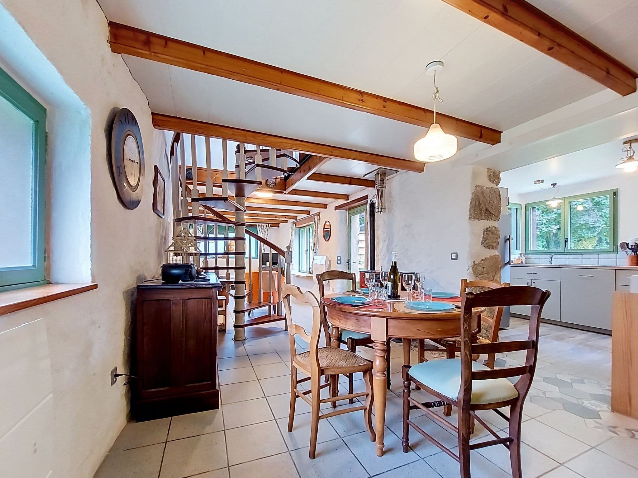 Kitchen / Dining Room