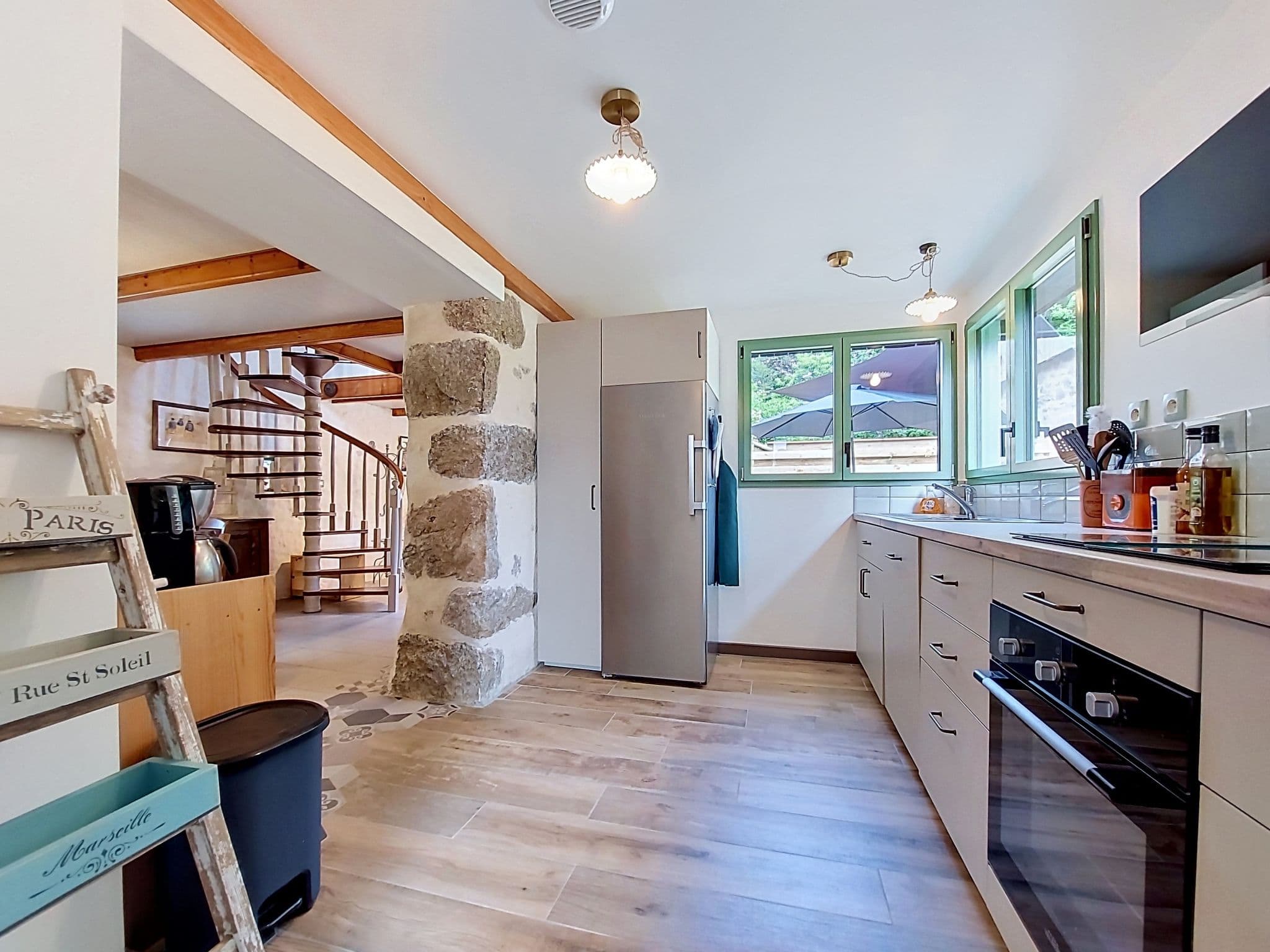 Kitchen / Dining Room