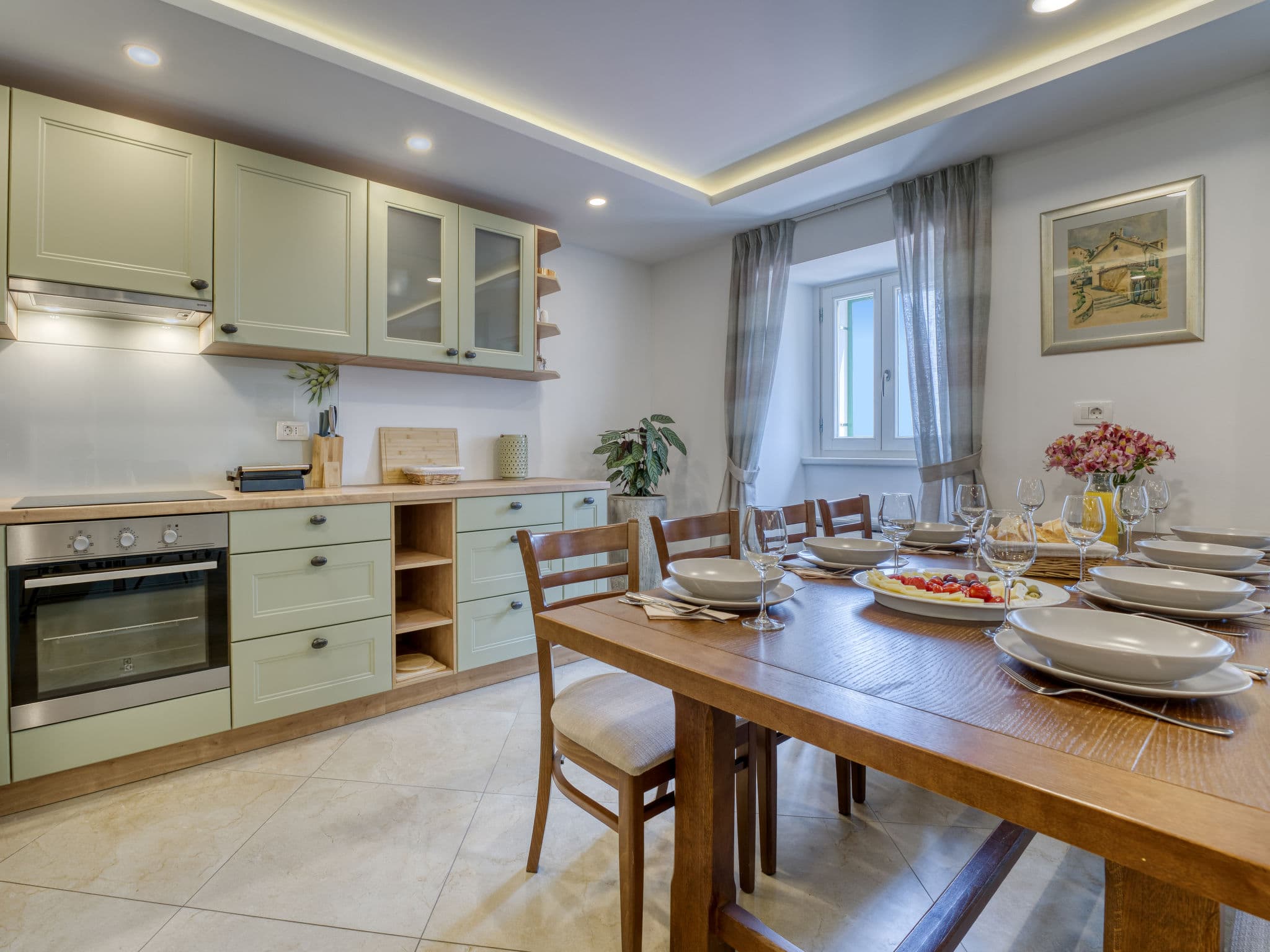 Kitchen / Dining Room
