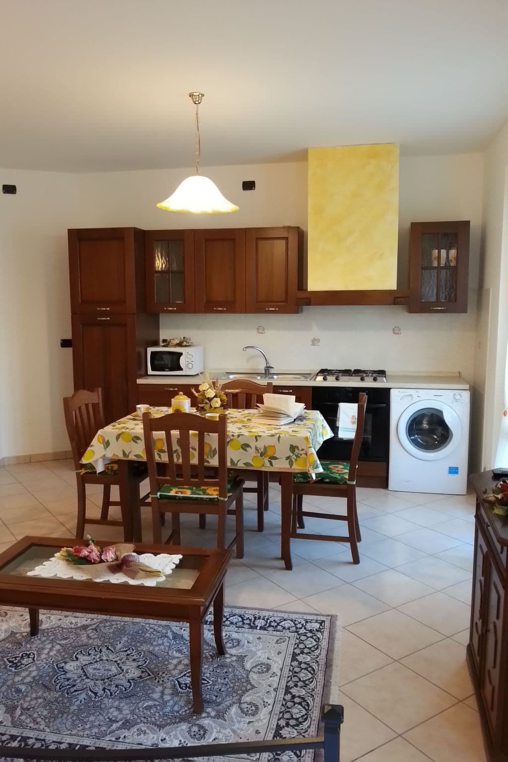 Kitchen / Dining Room