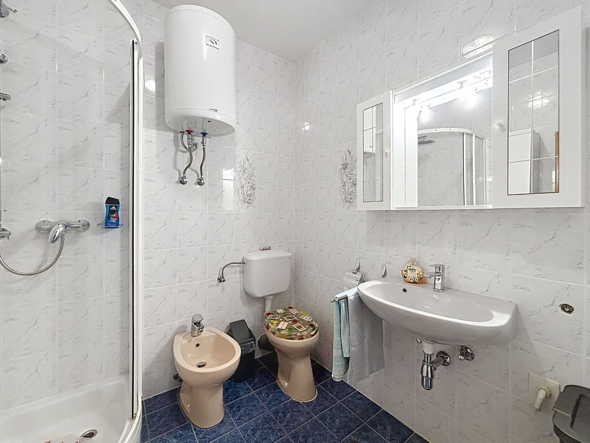 Bathroom / Wellness