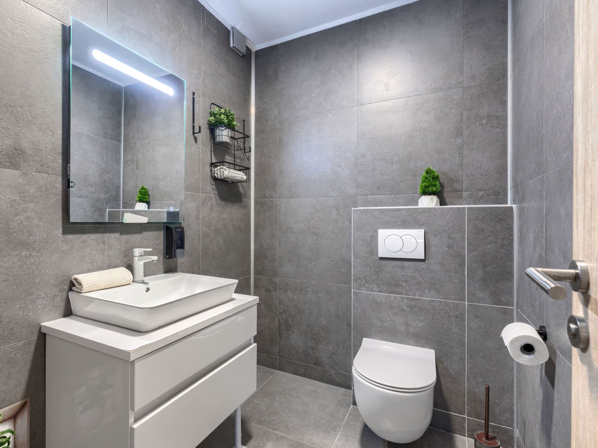 Bathroom / Wellness