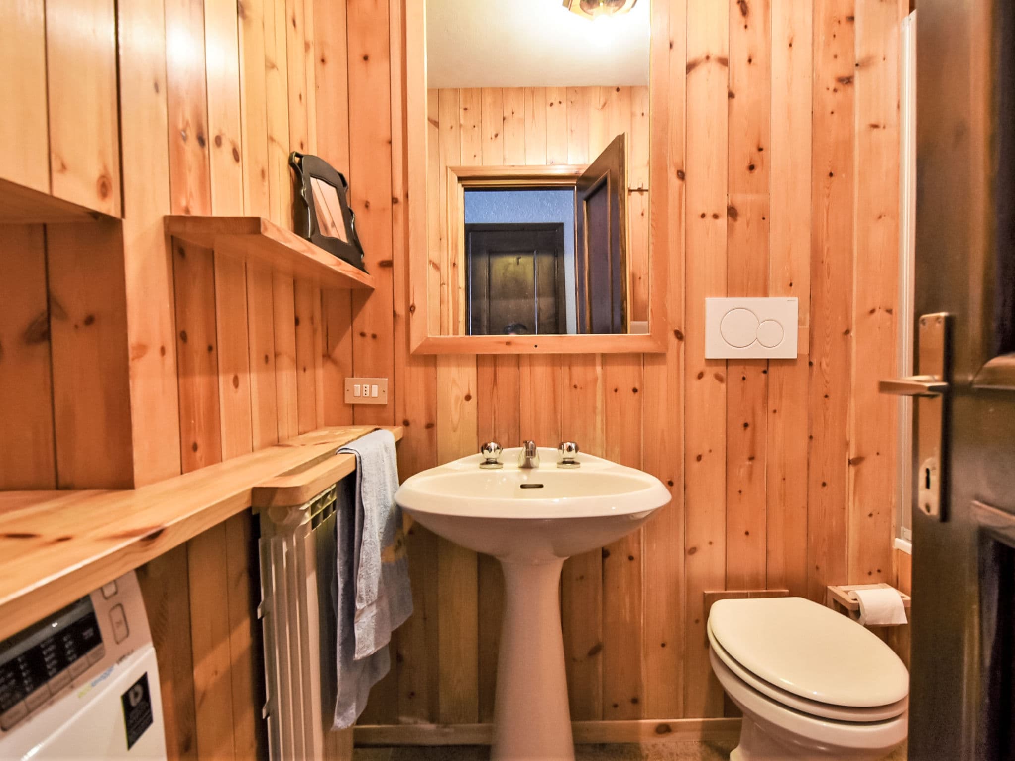 Bathroom / Wellness