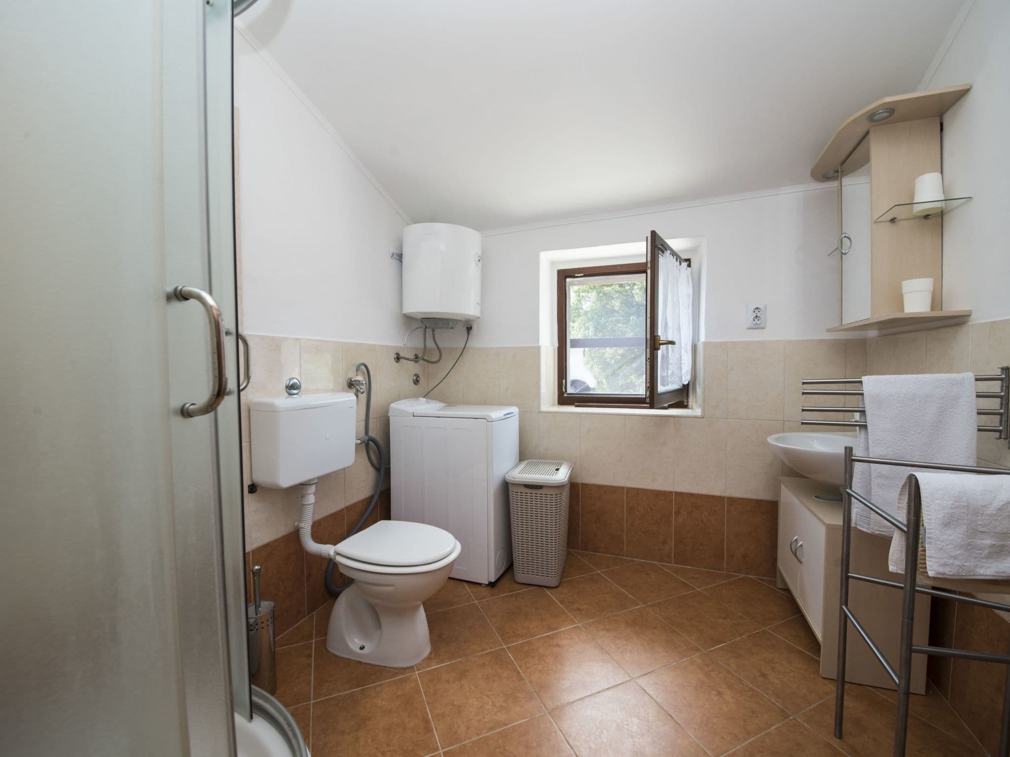 Bathroom / Wellness