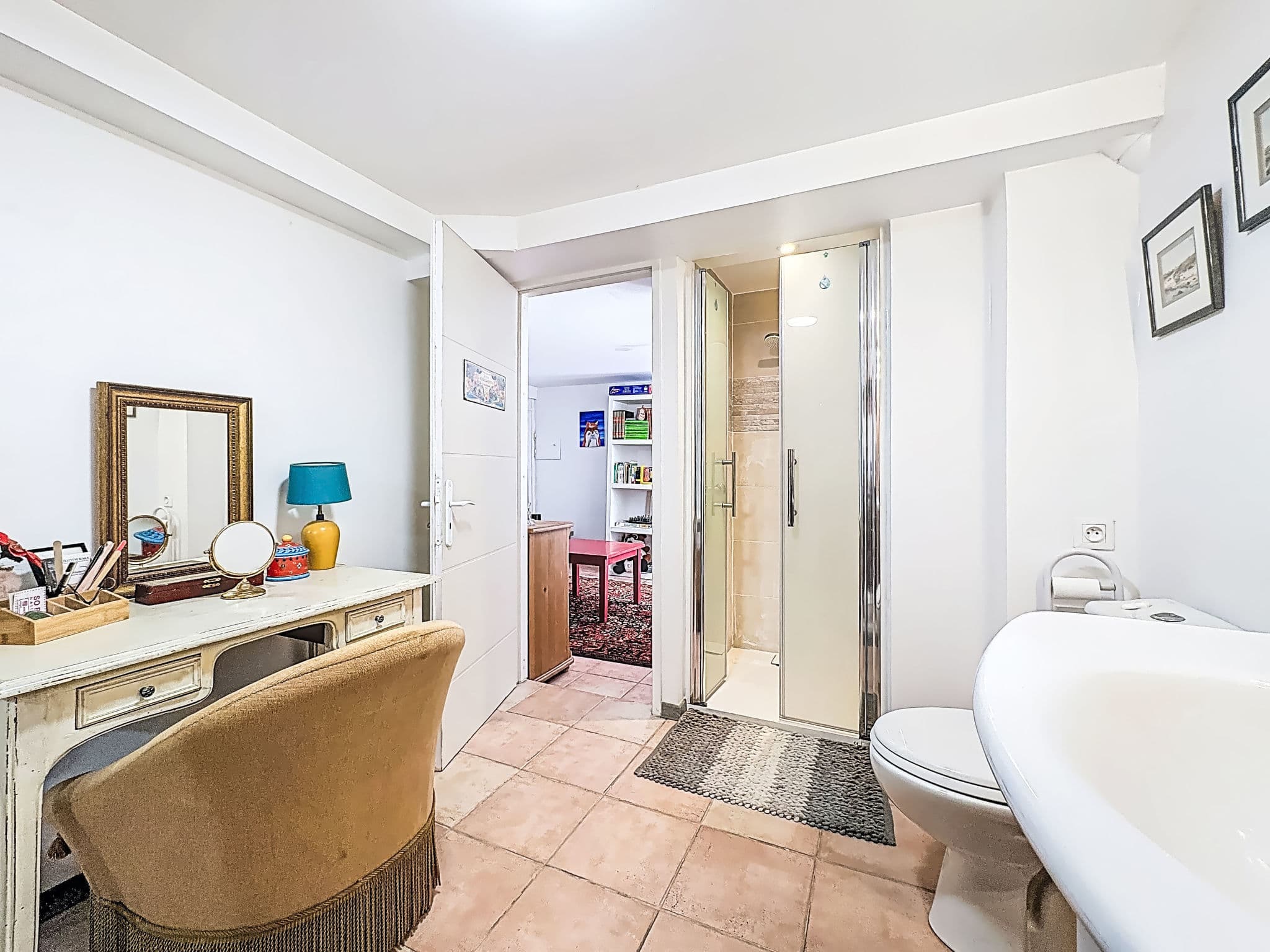 Bathroom / Wellness