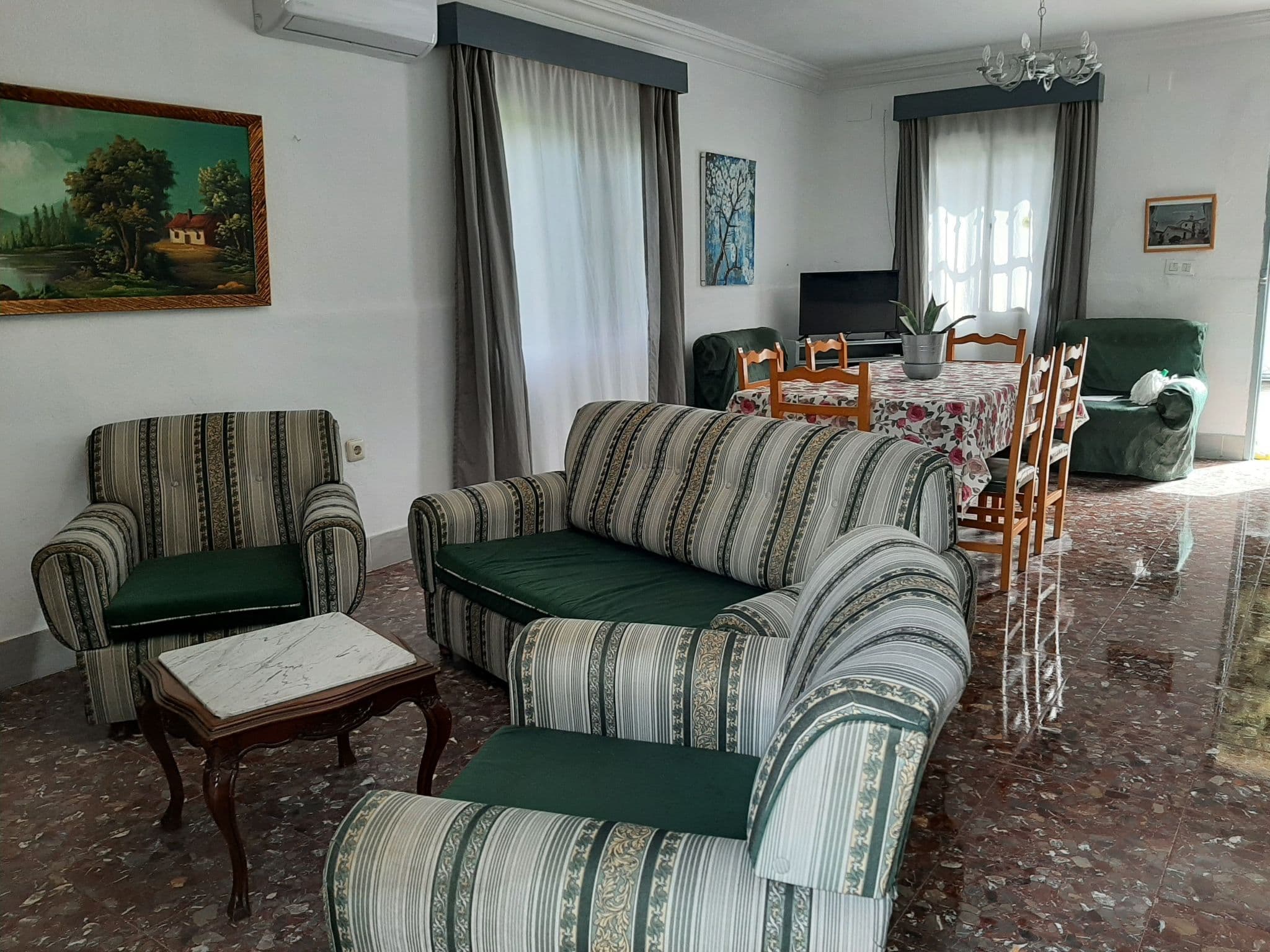 Gallery Image 17