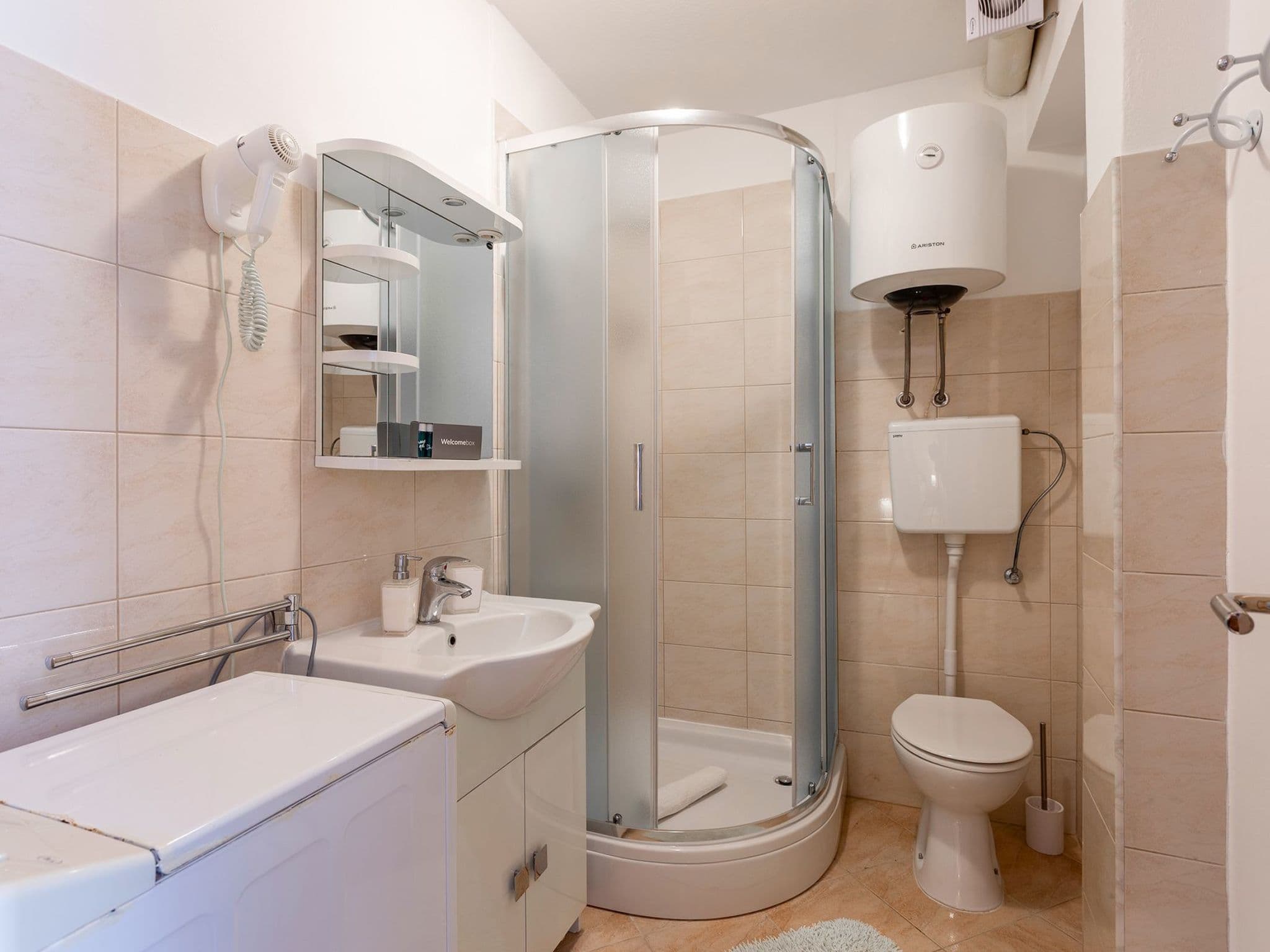 Bathroom / Wellness