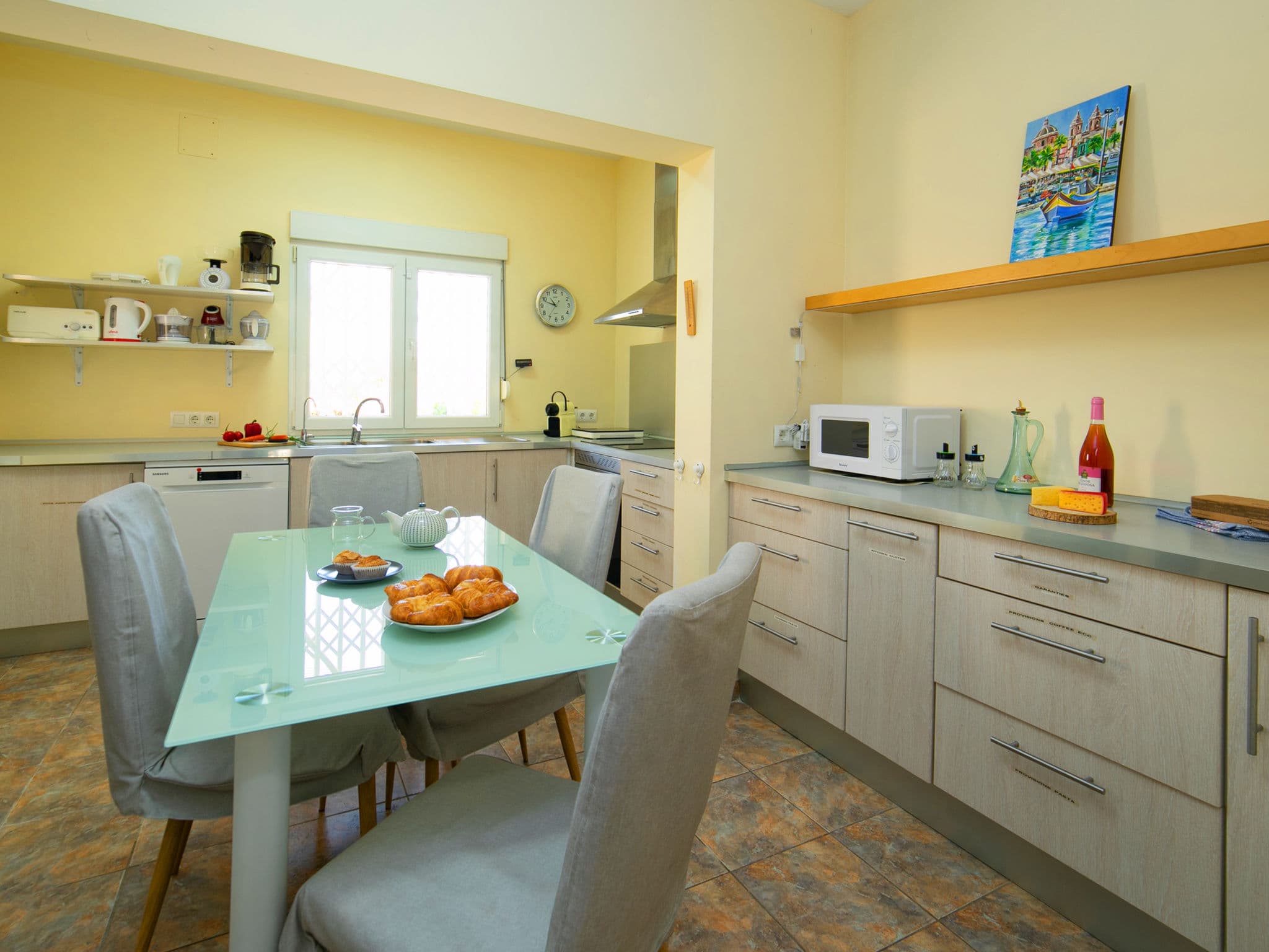 Kitchen / Dining Room