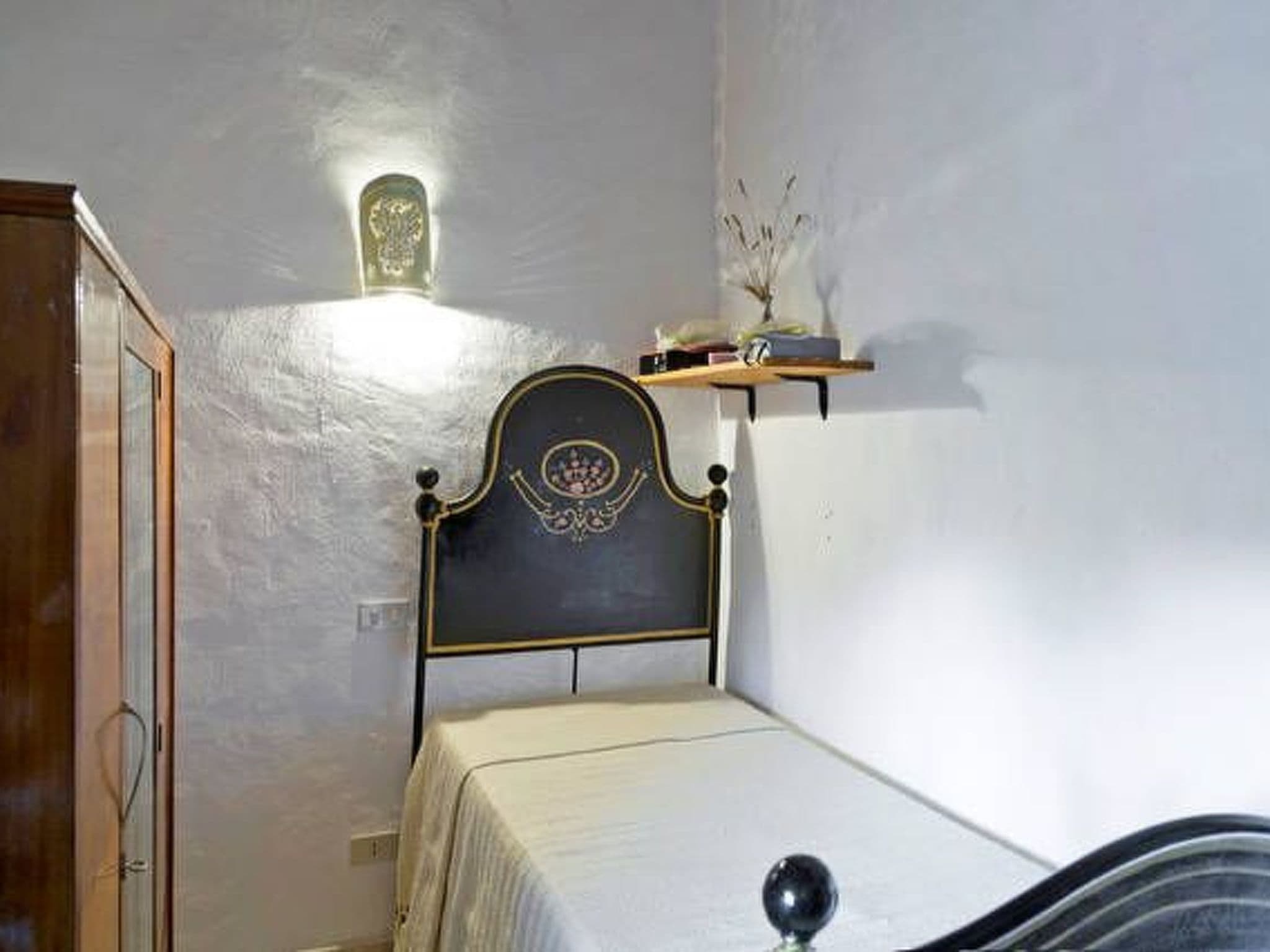 Gallery Image 14