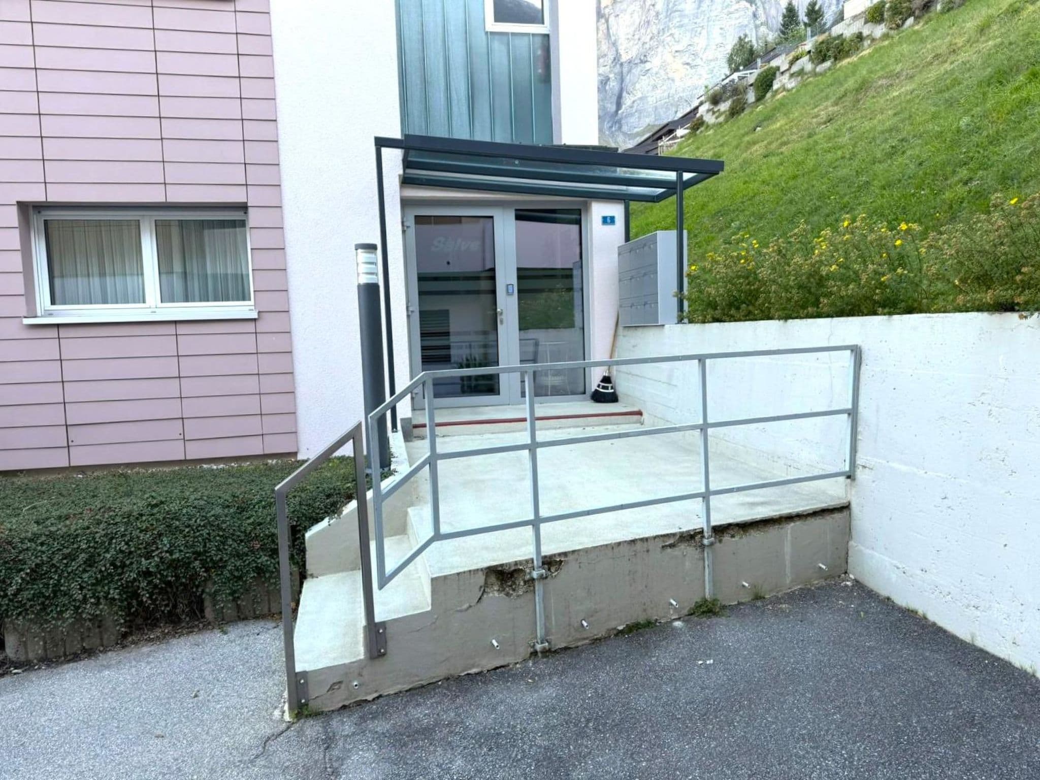 Gallery Image 6