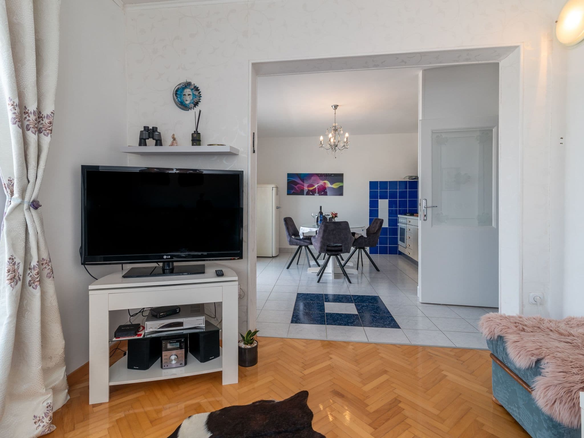 Gallery Image 11