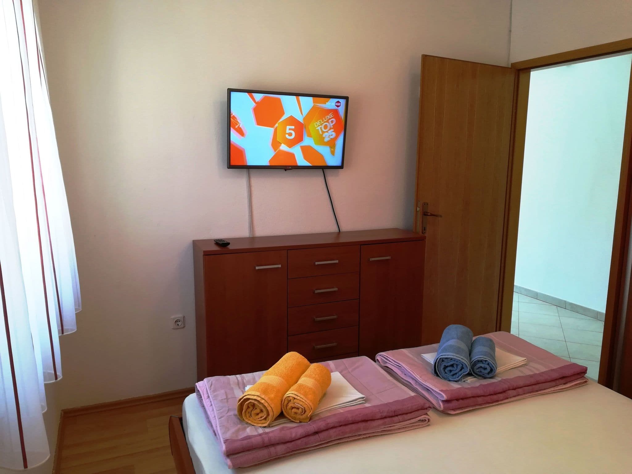 Gallery Image 13