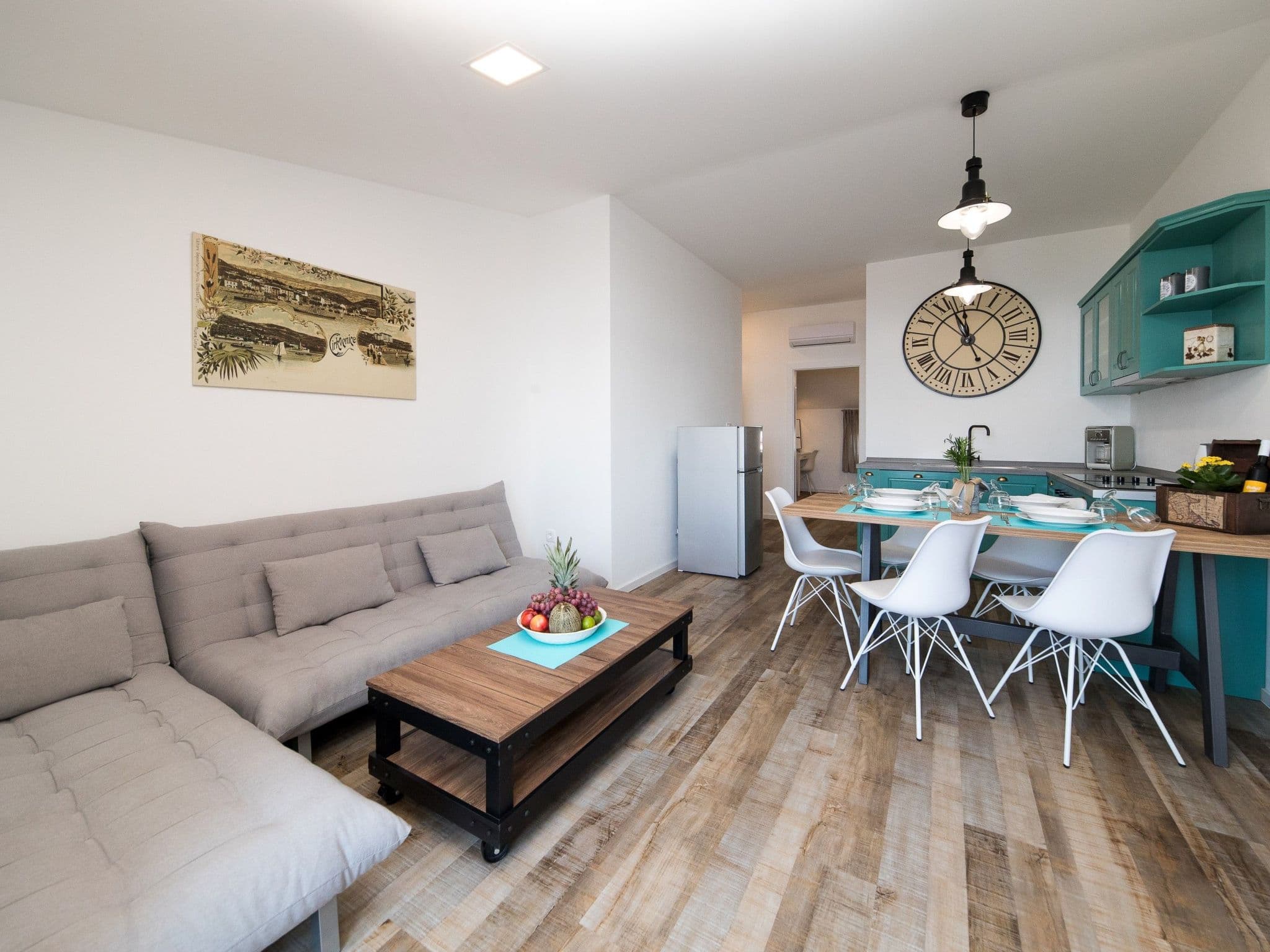Kitchen / Dining Room