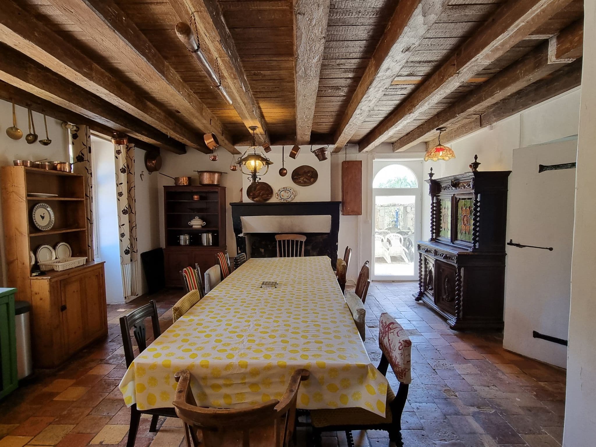 Kitchen / Dining Room