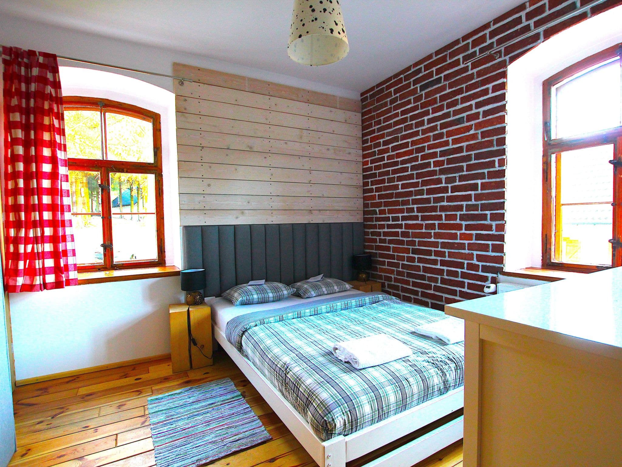 Gallery Image 51